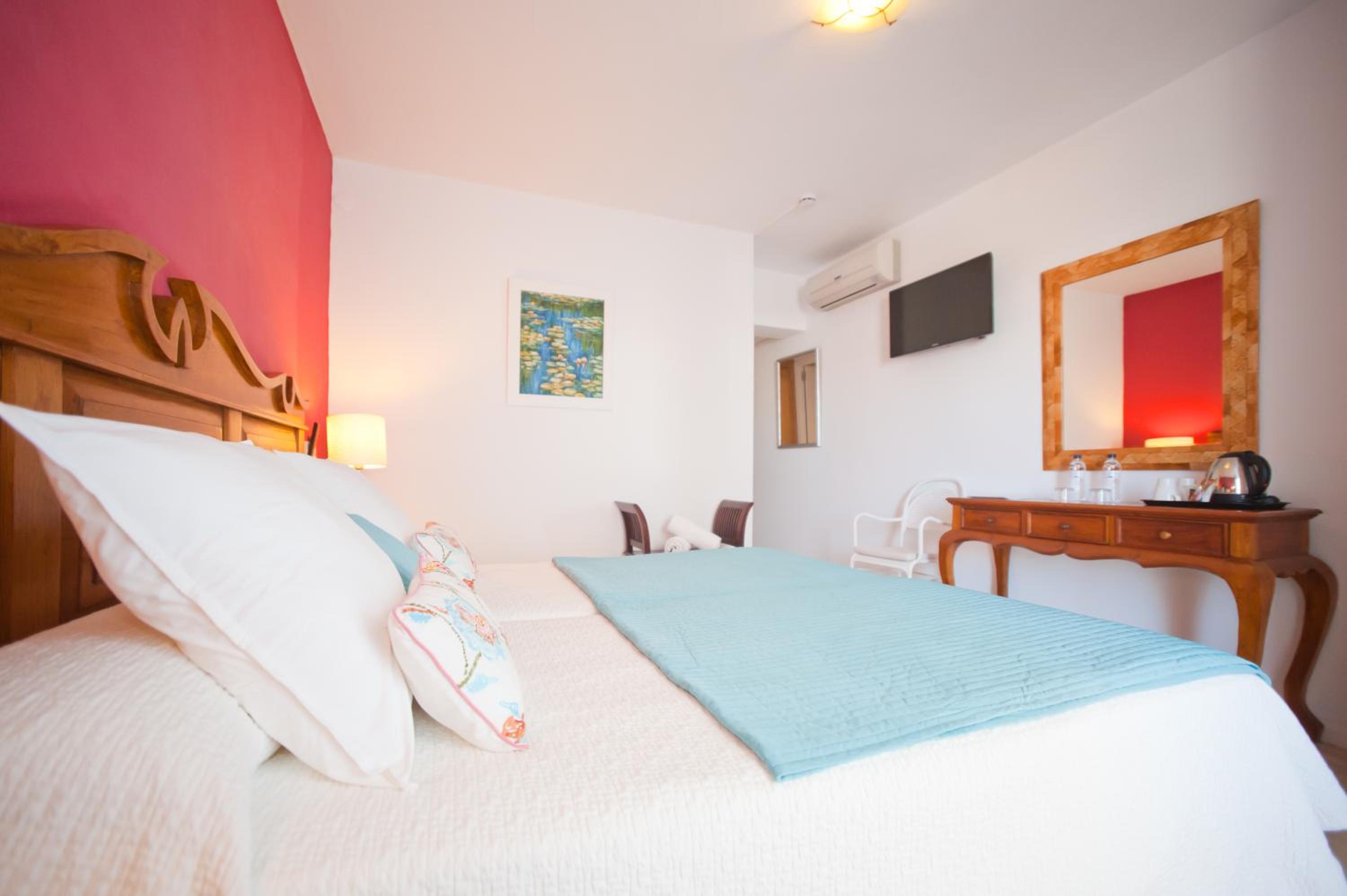 Double Room with Sea View - Photo 11