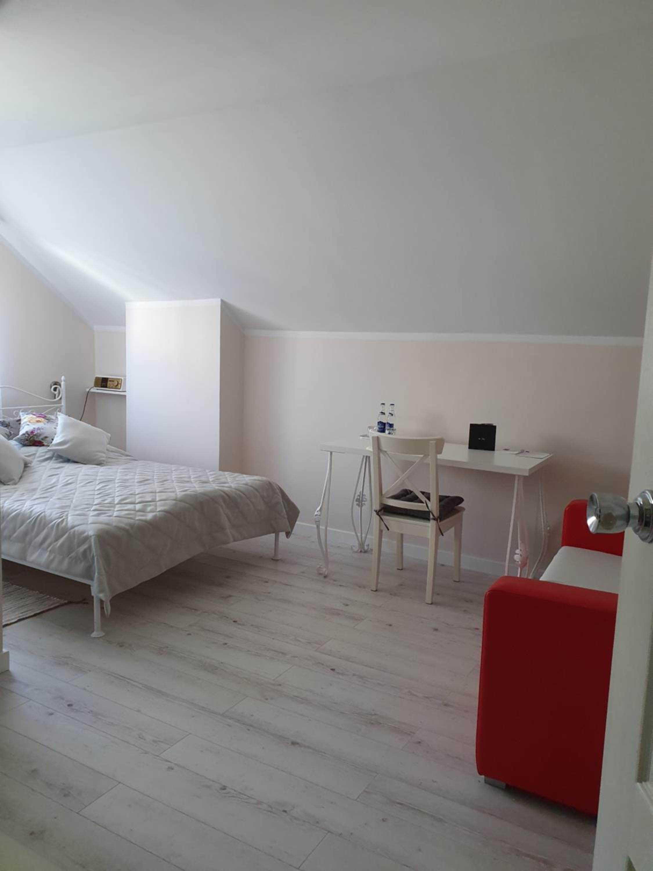 Double Room - Photo 2