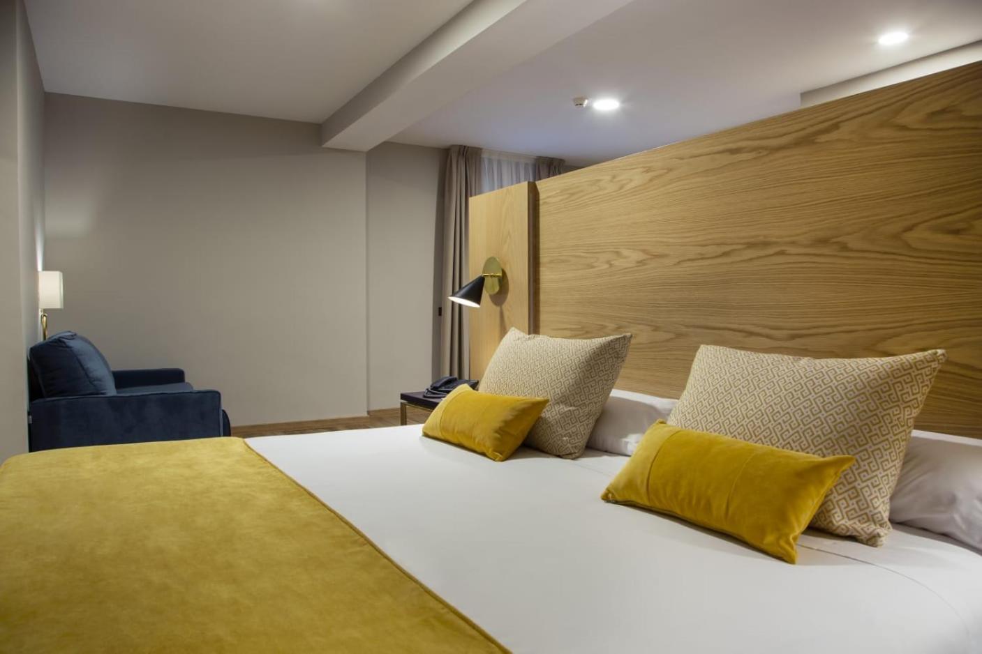 Superior King Room - Photo 1