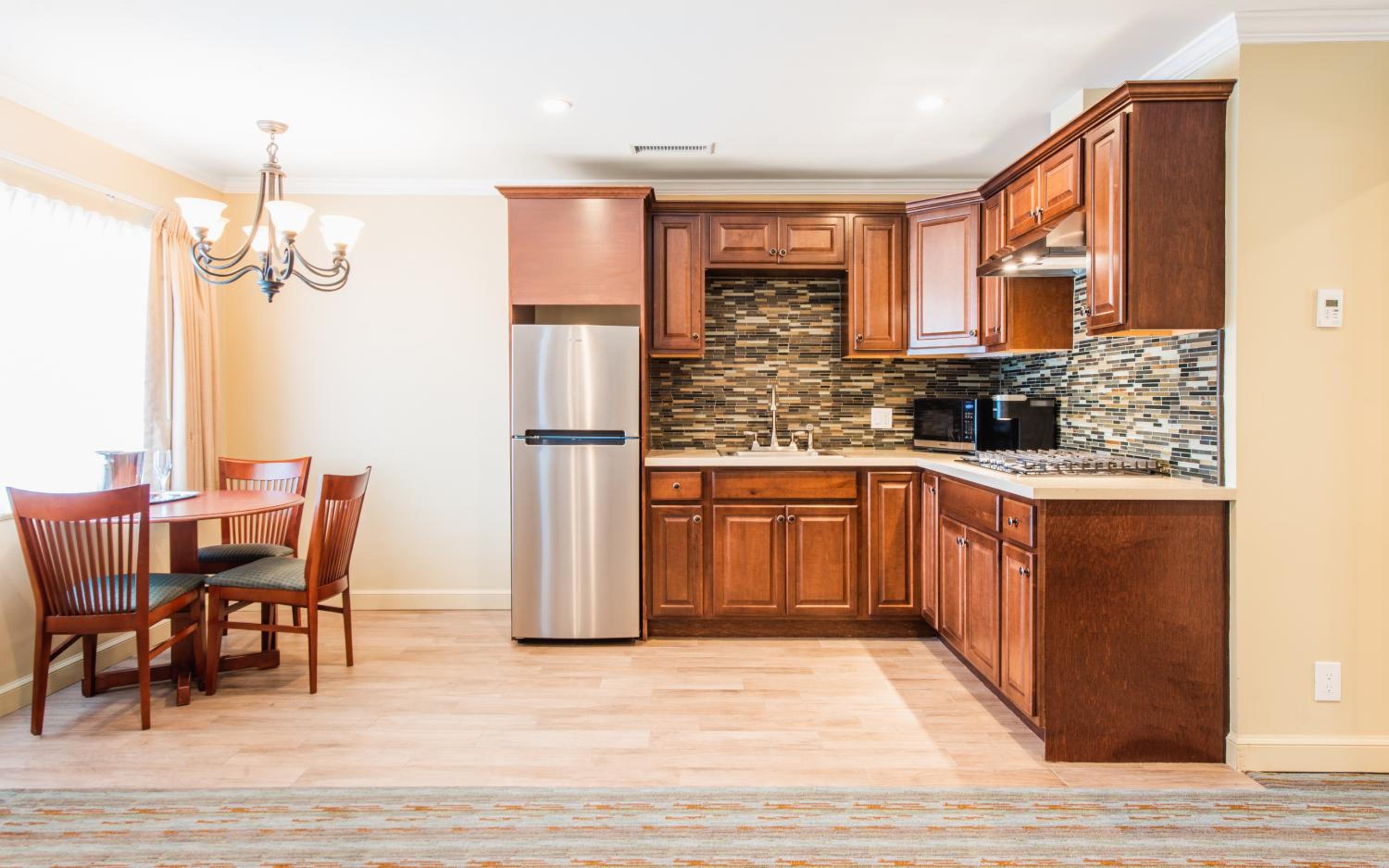 King Suite - Photo 6