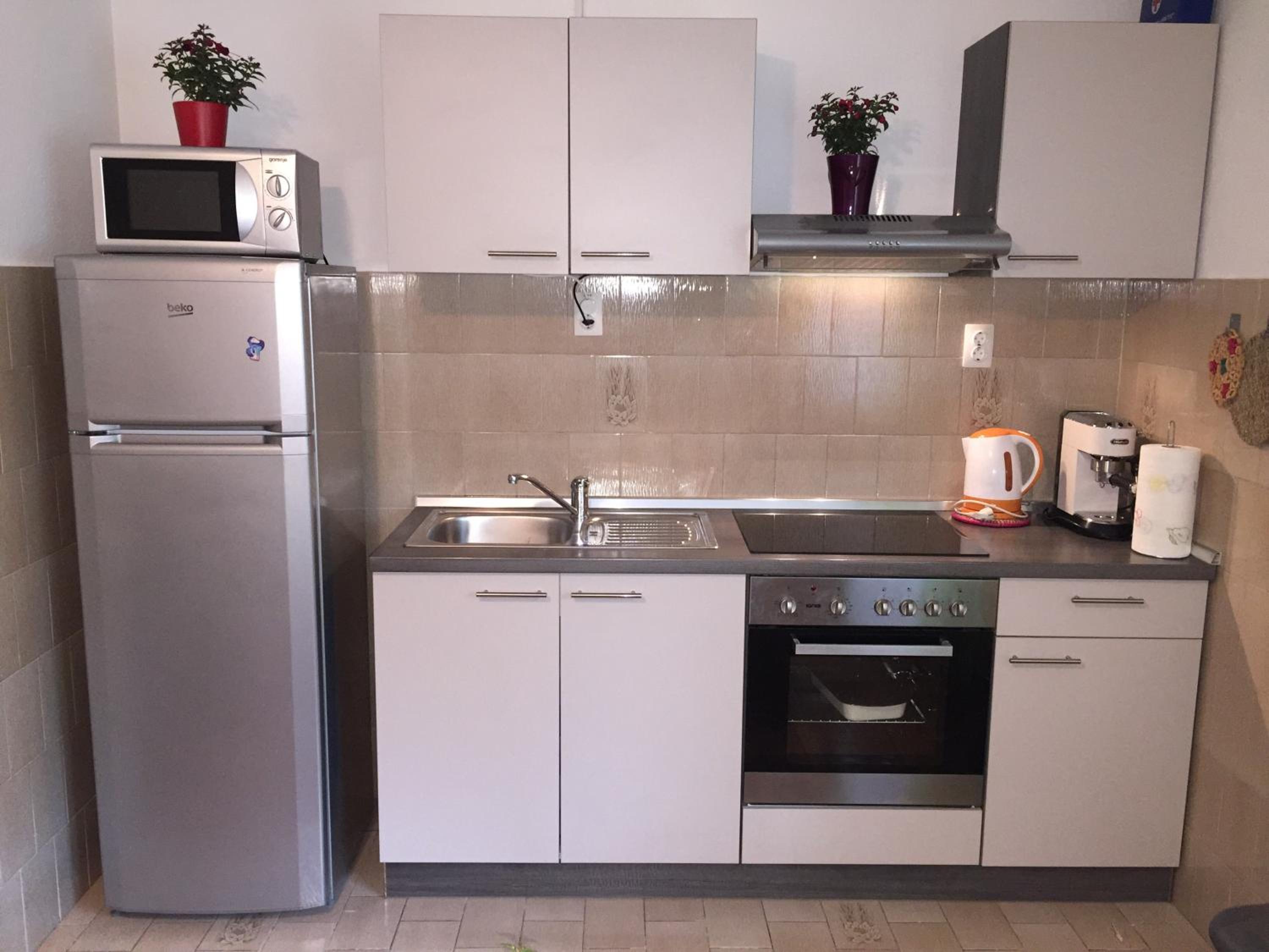 One-Bedroom Apartment - Ground Floor - Photo 46