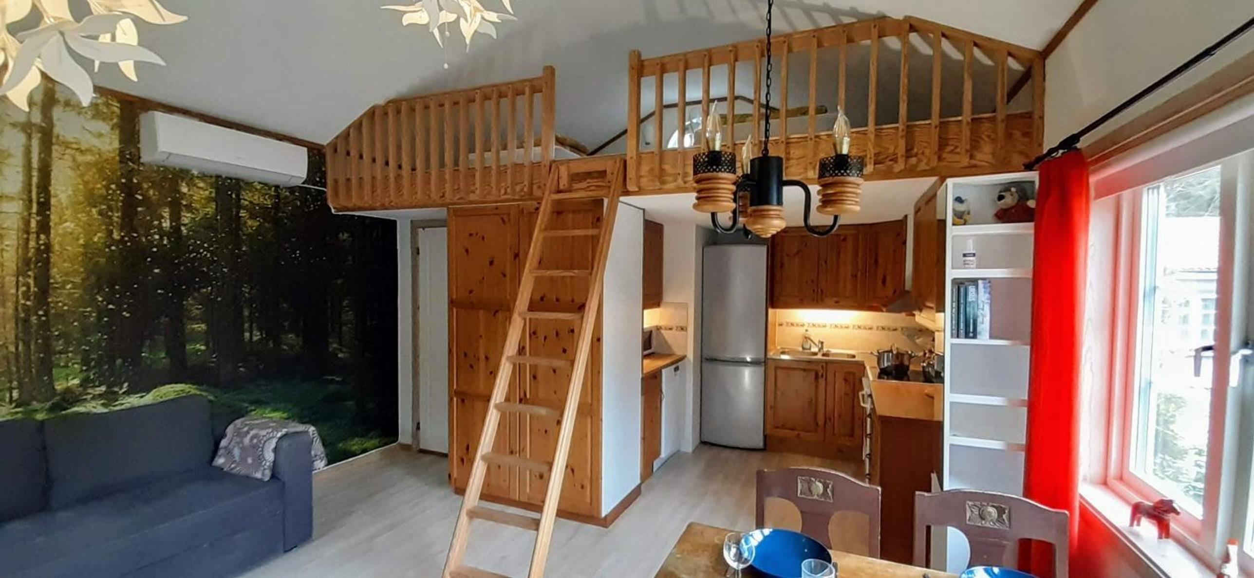 Studio - Split Level - Photo 31