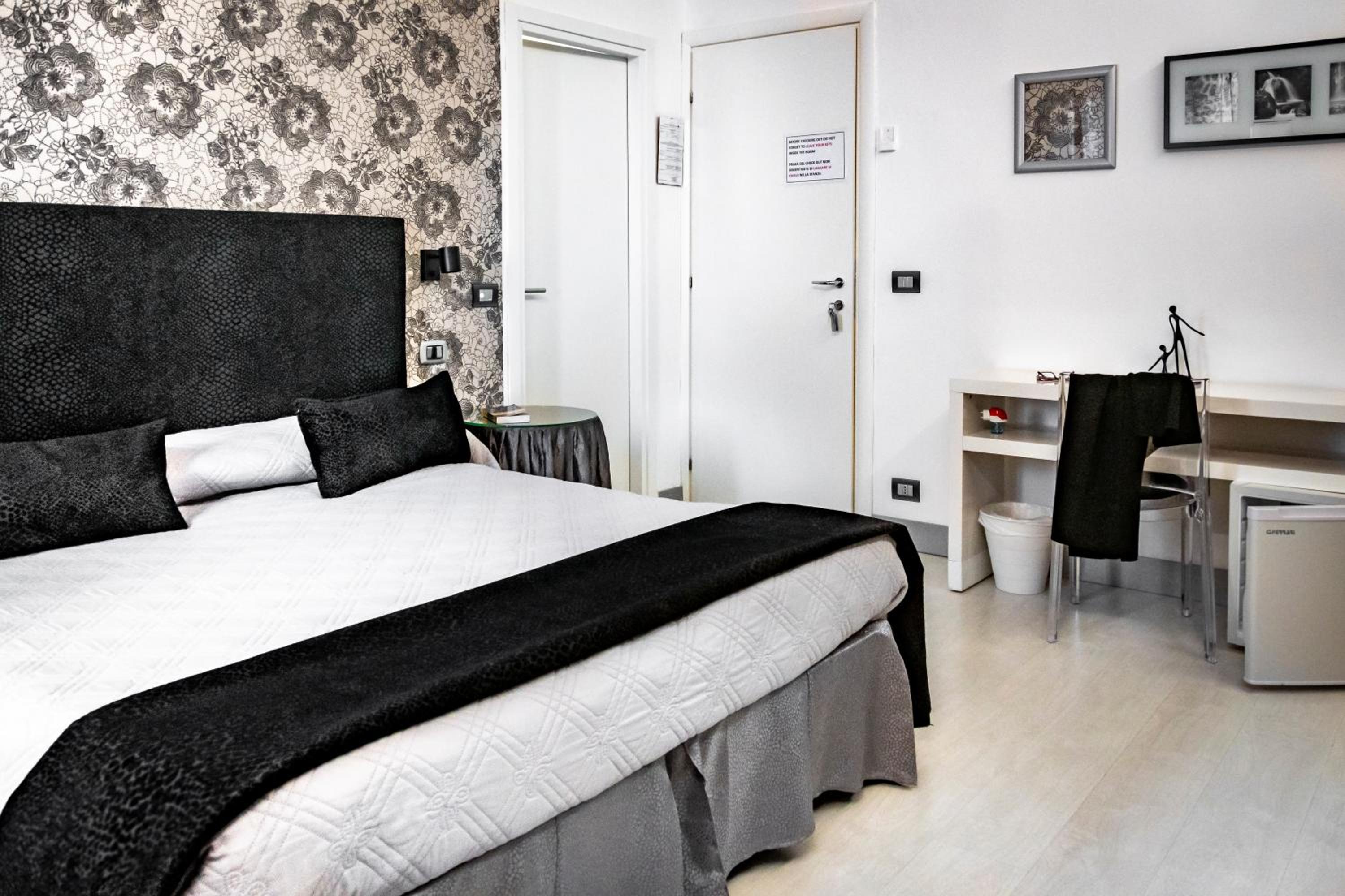 Superior Triple Room photo 2