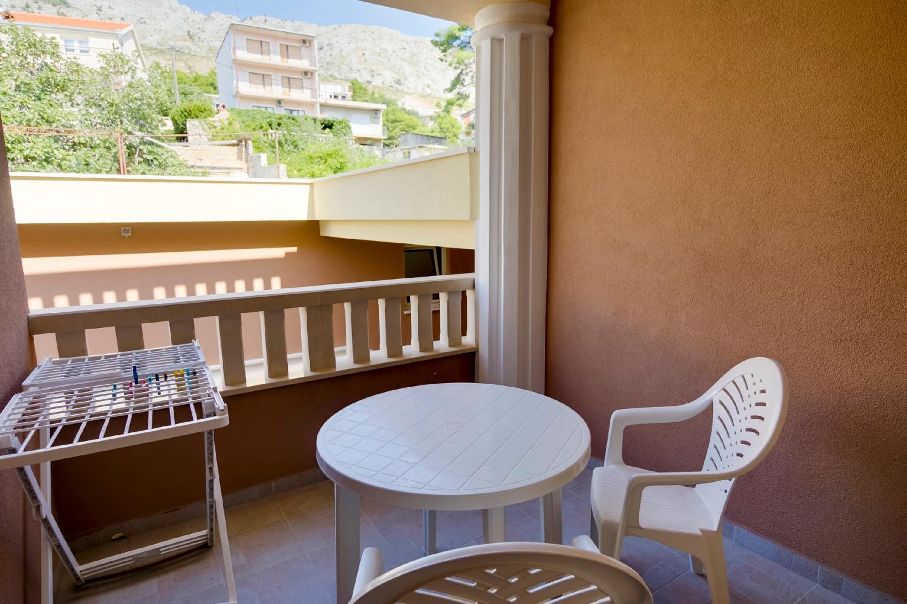 Deluxe Double Room with Balcony photo 2