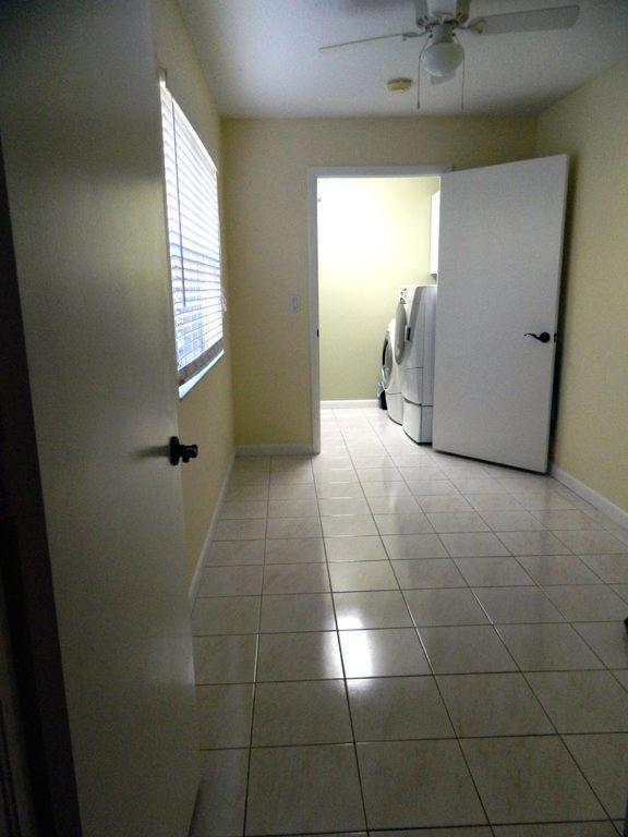 Three-Bedroom House photo 3