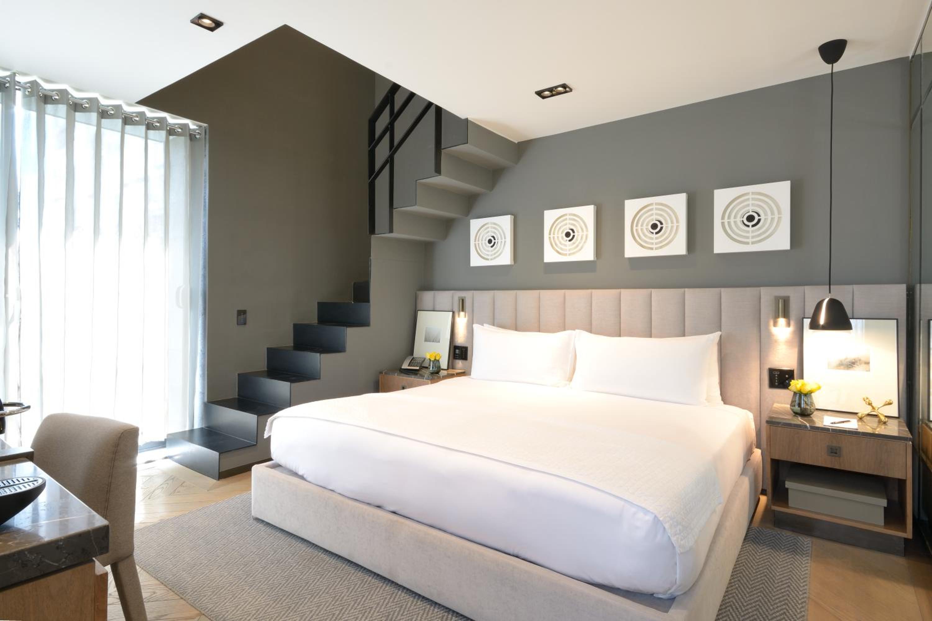 Suite with City View photo 1