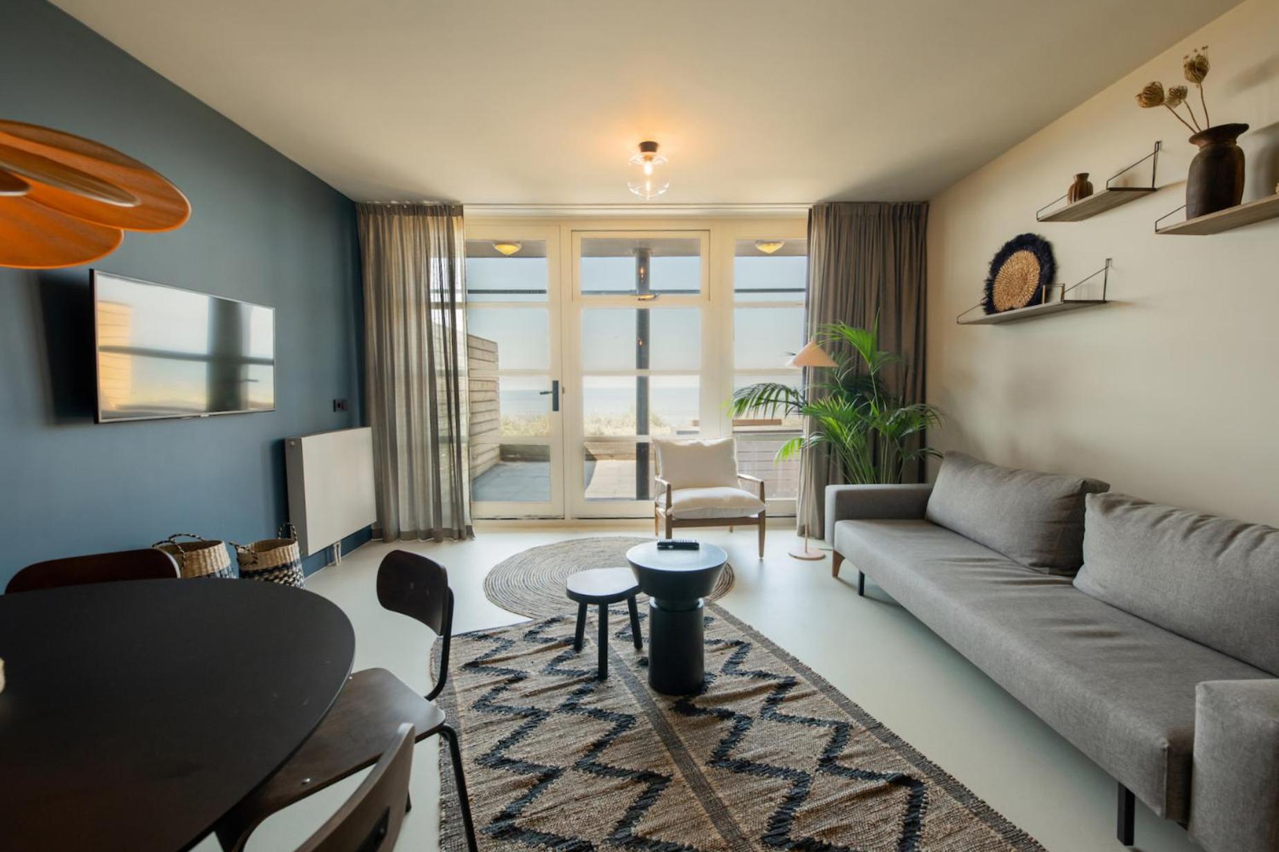 Beach House Sea View Apartment