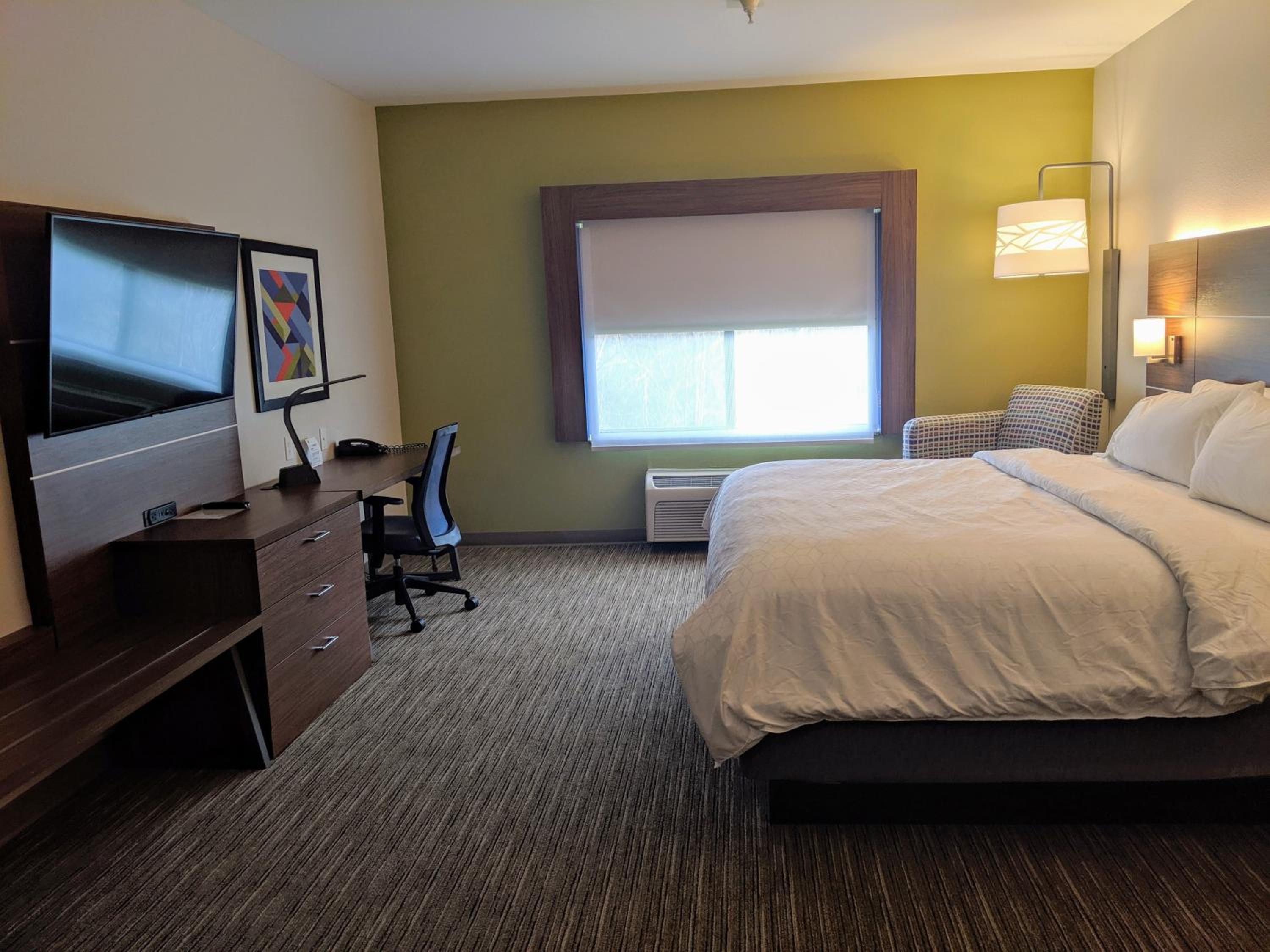 Standard King Room - Photo 1
