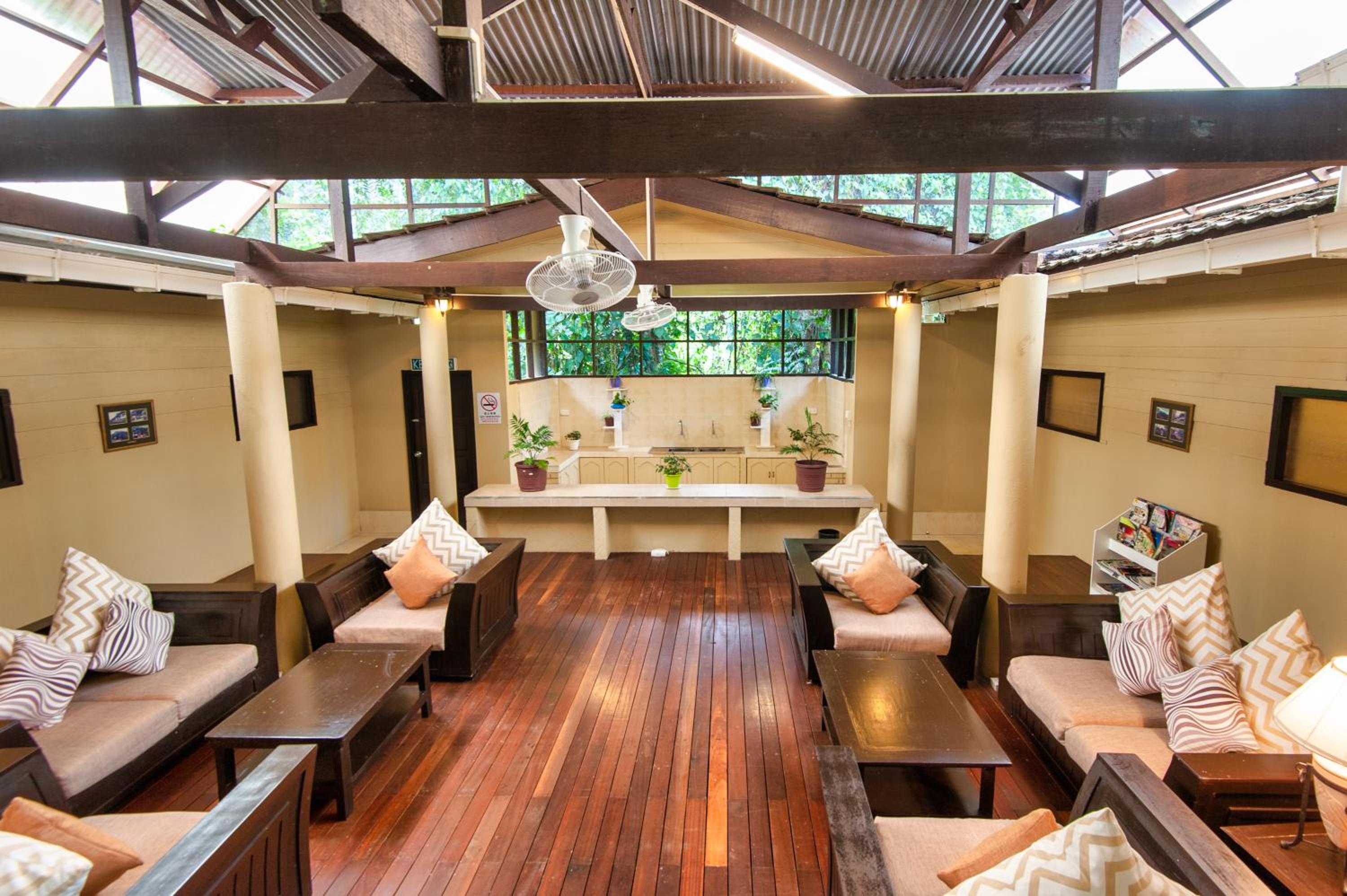 Serindit Hostel (2 Adults) - Photo 4