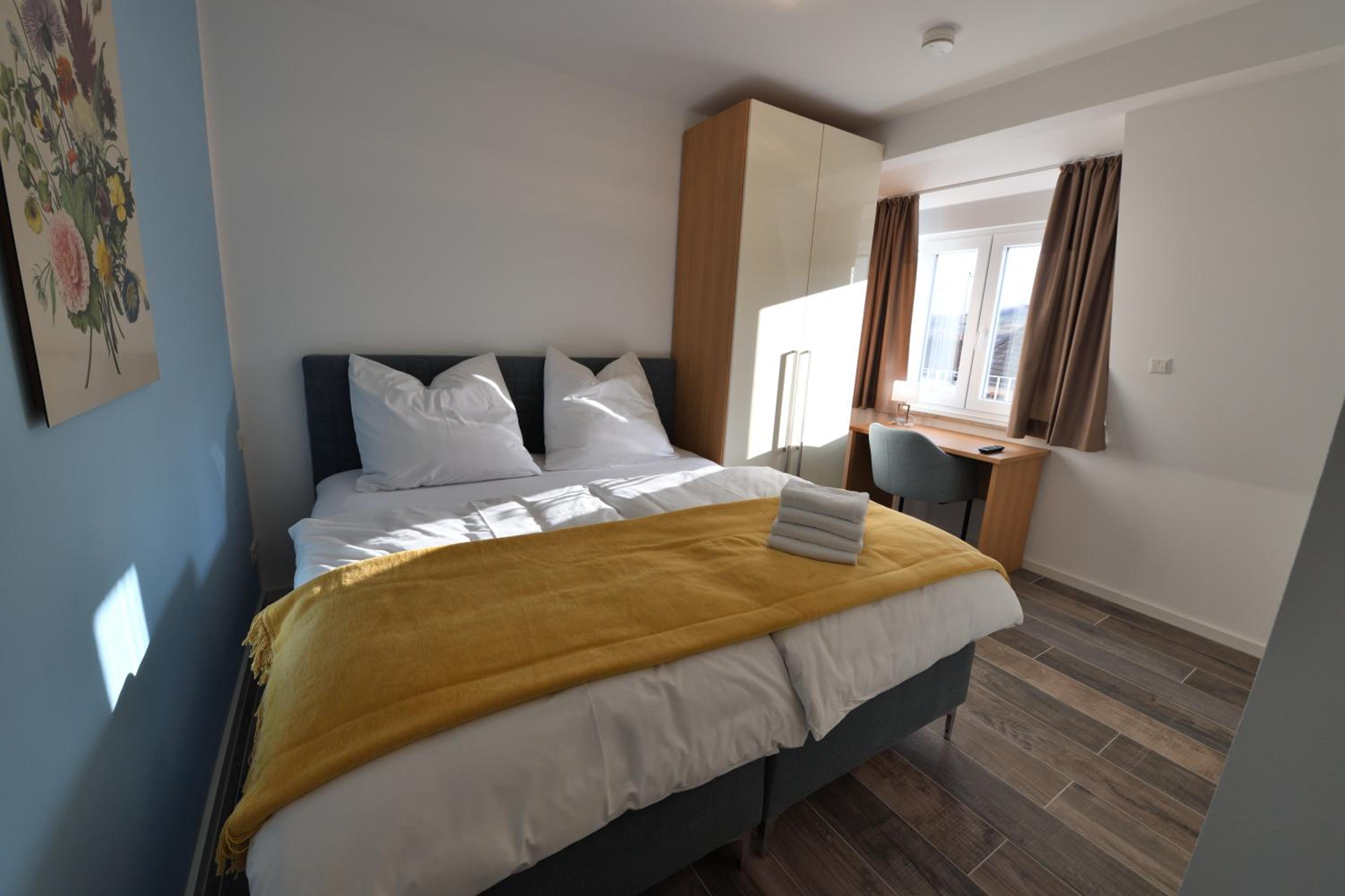 Double Room - Photo 9
