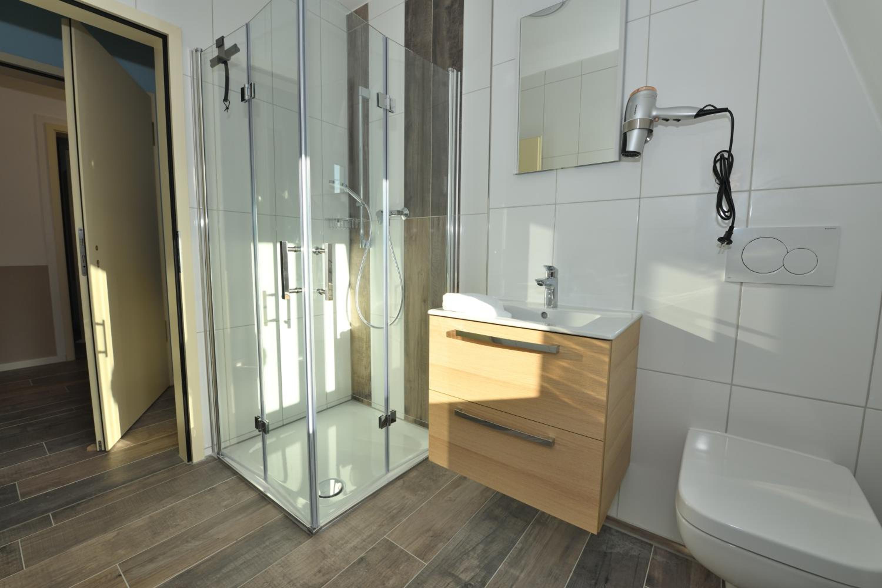 Double Room - Photo 14