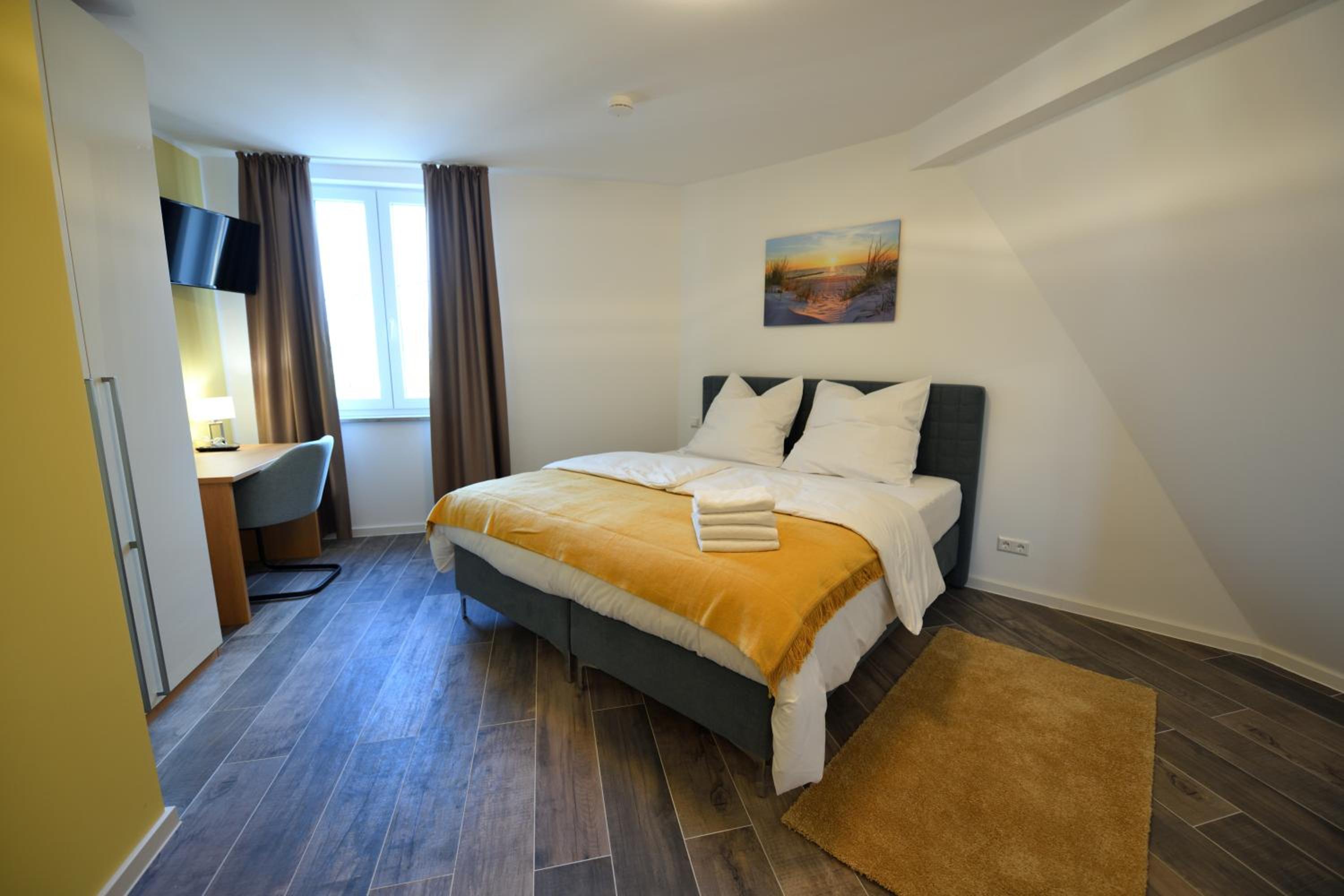 Double Room - Photo 3