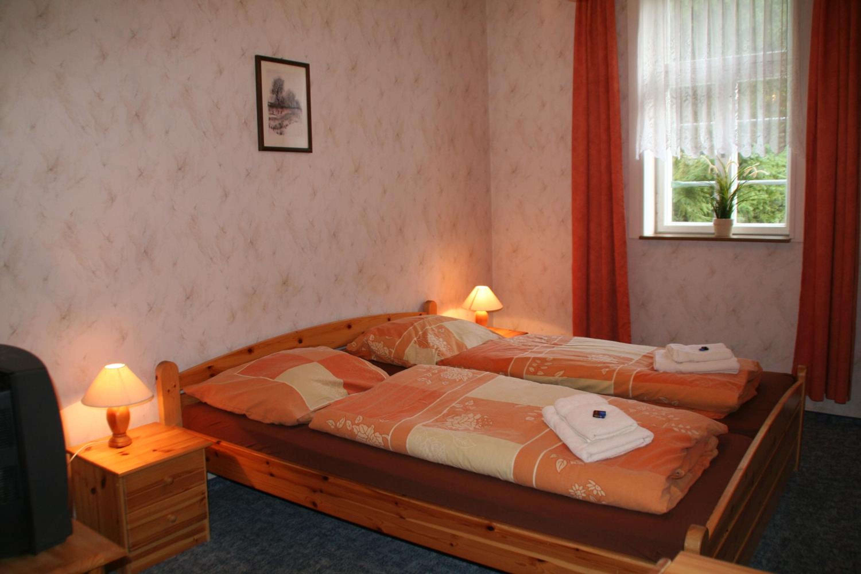 Budget Double Room - Photo 1