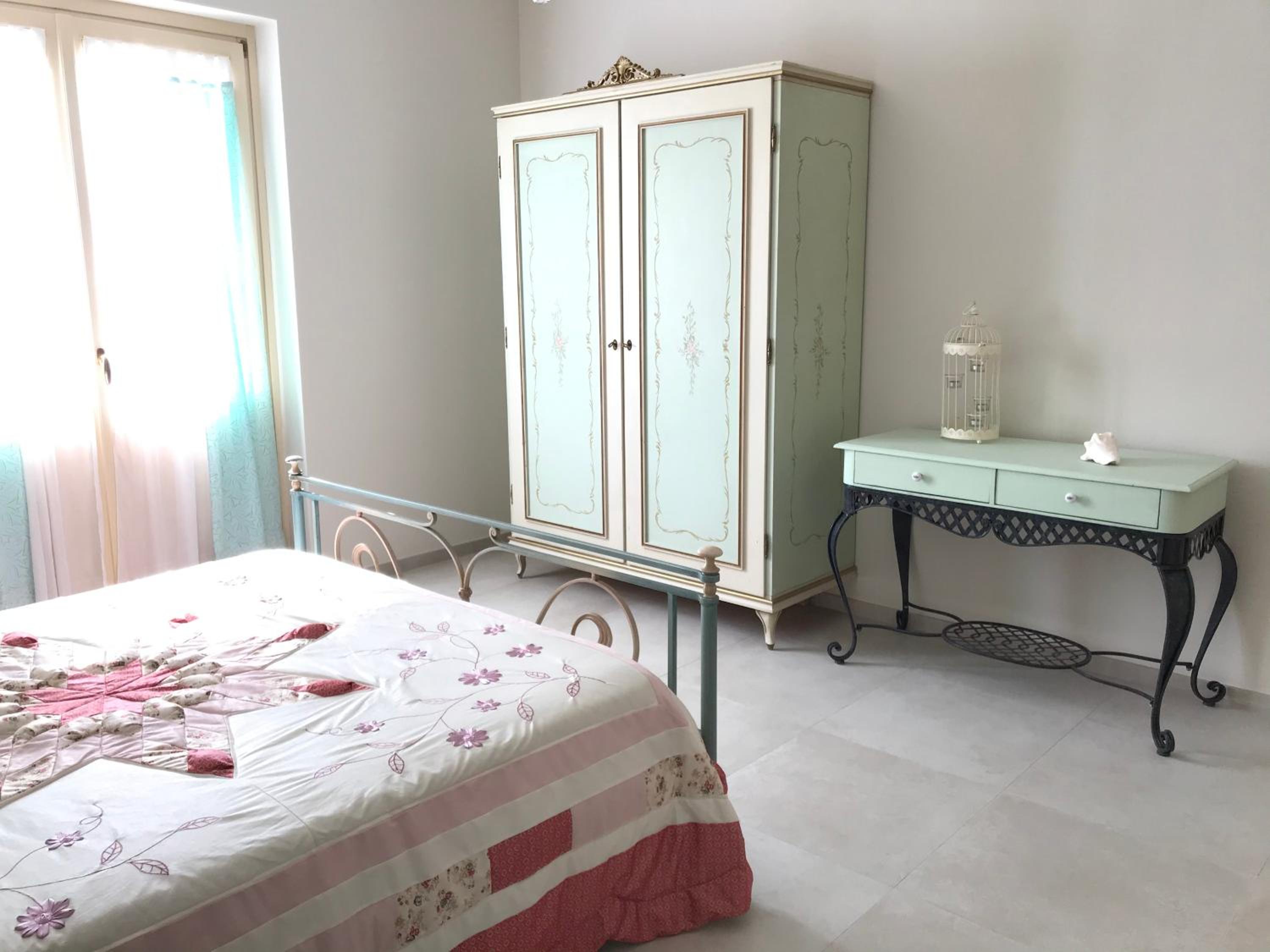 Double Room with Terrace - Photo 3