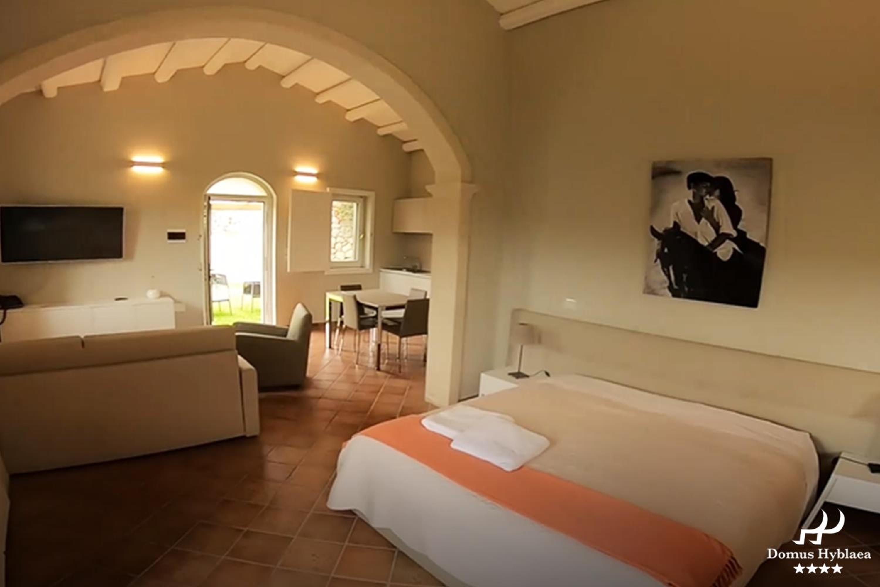 Suite with Garden View