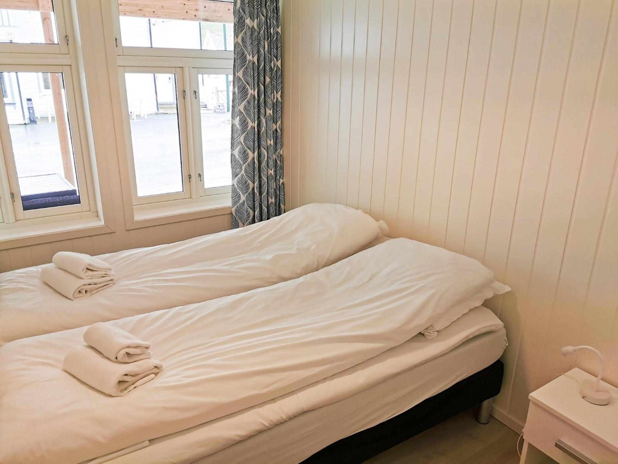 Quadruple Room with Shower - Photo 2