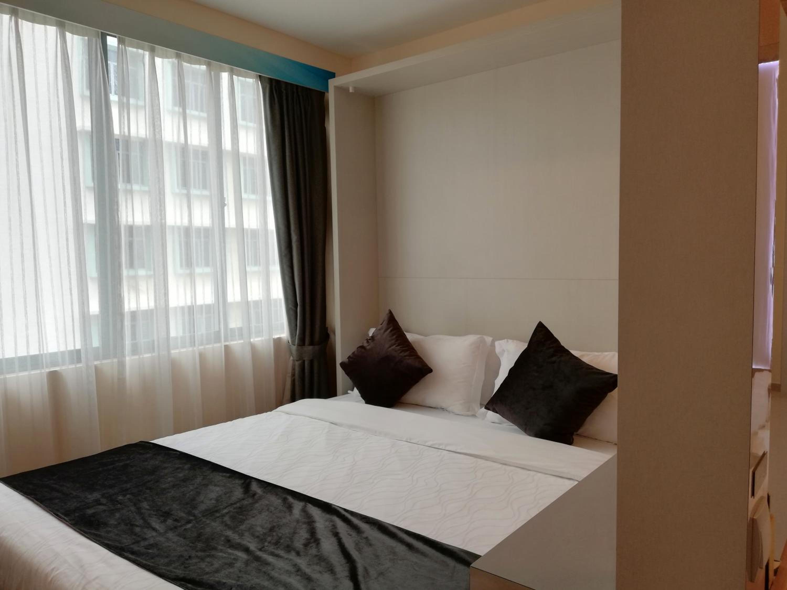 Deluxe SOHO Room