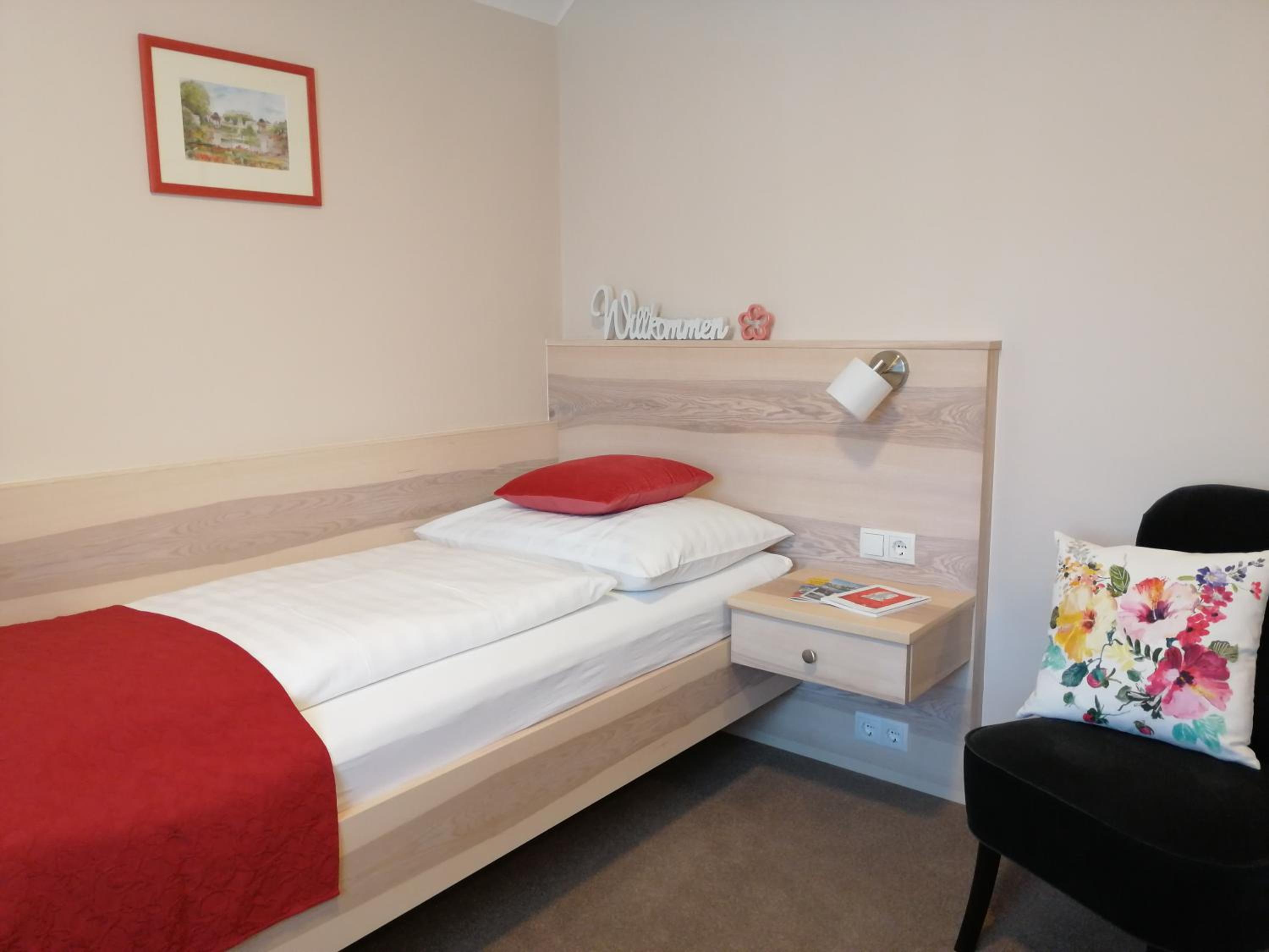 Standard Single Room photo 3