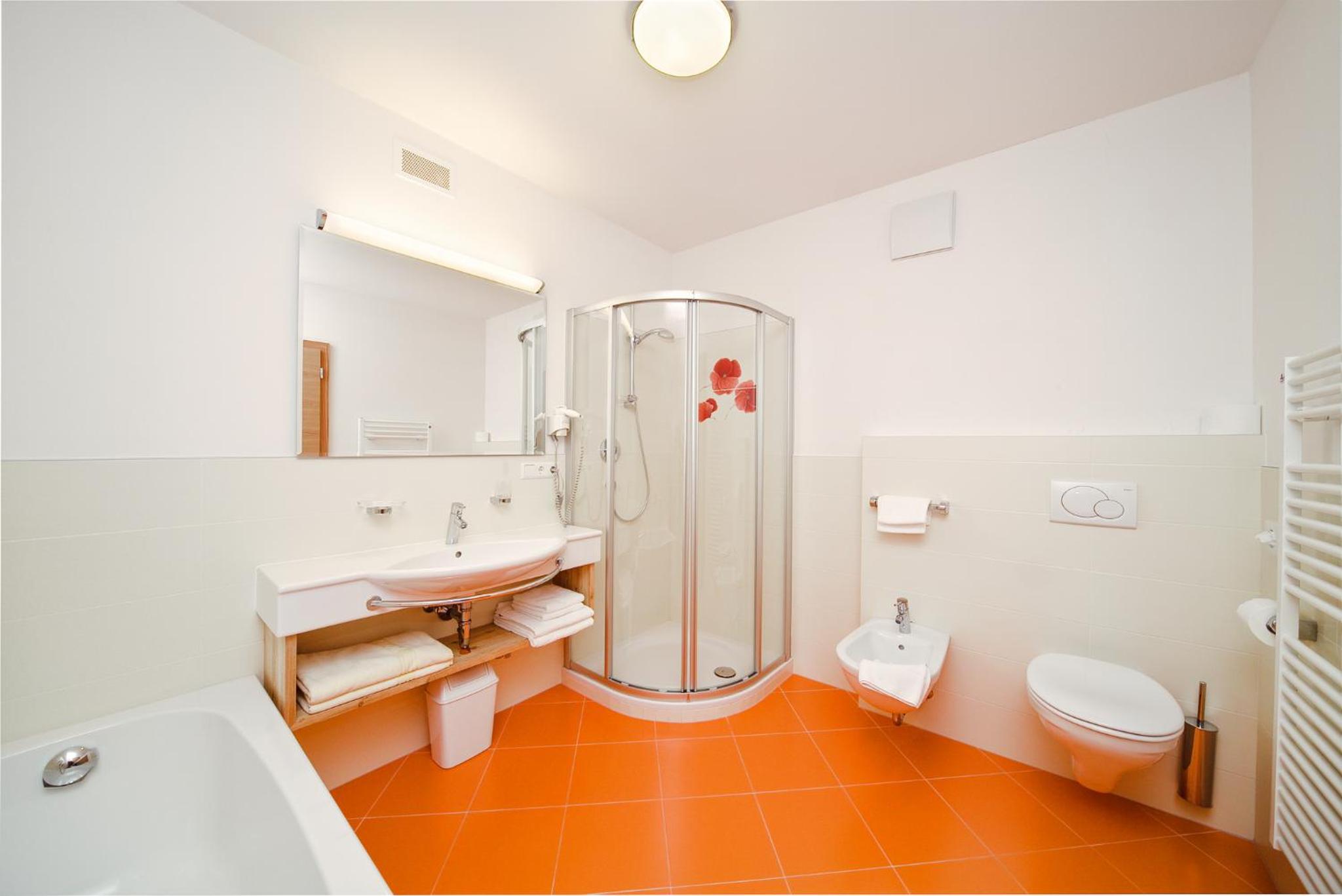 Double Room with Mountain View - Photo 3