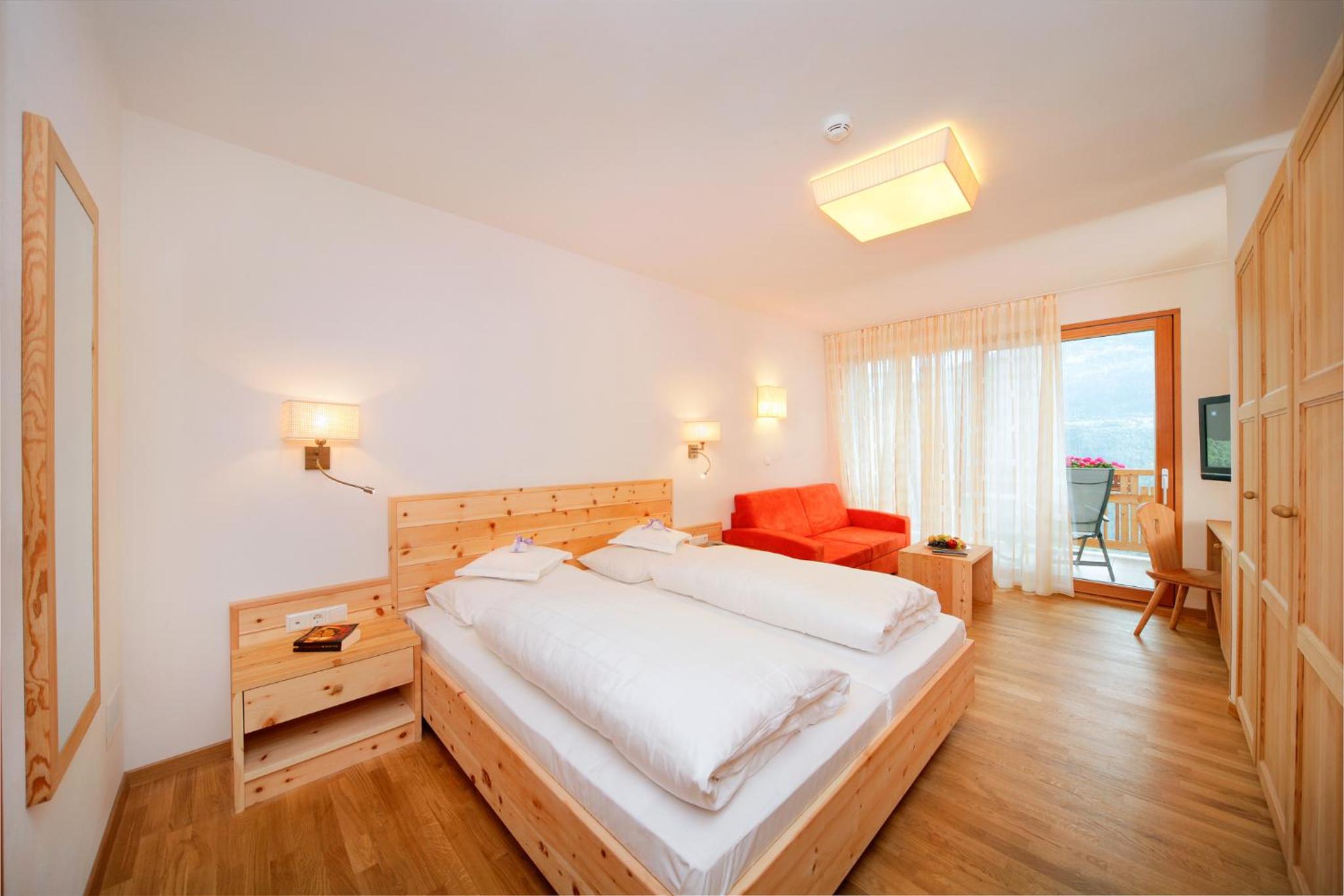 Double Room with Mountain View - Photo 2