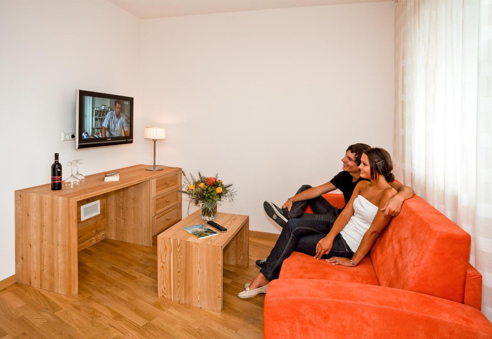 Superior One-Bedroom Apartment with Balcony - Photo 4