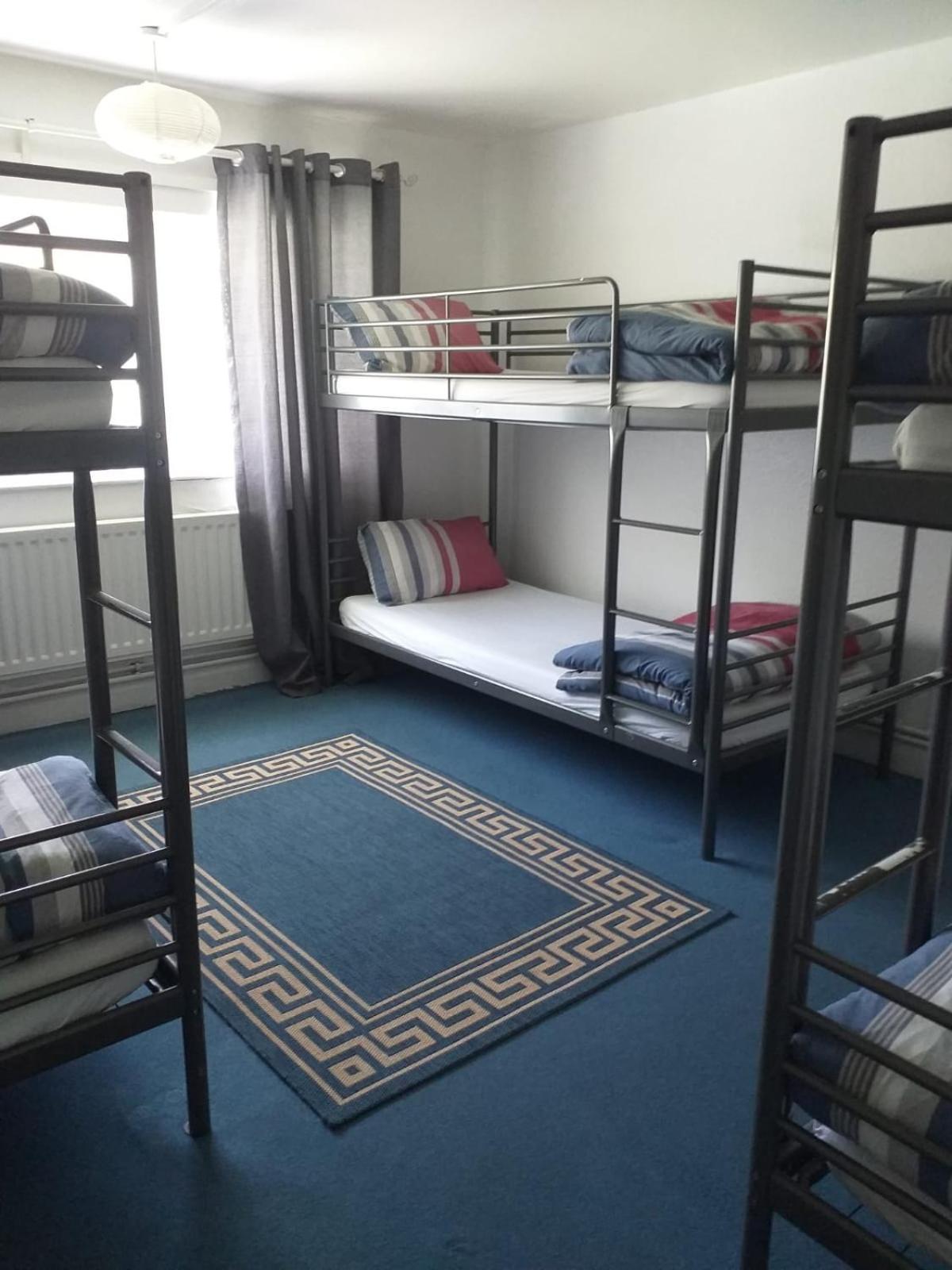 Bed in 6-Bed Mixed Dormitory Room photo 3