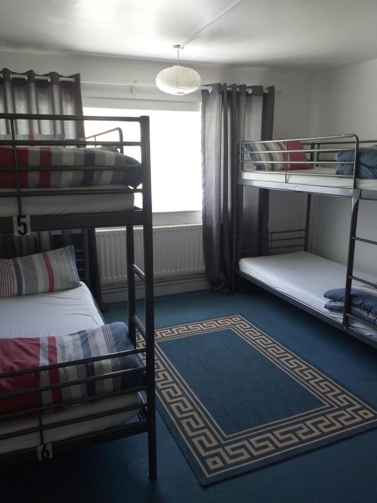Bed in 6-Bed Mixed Dormitory Room photo 1