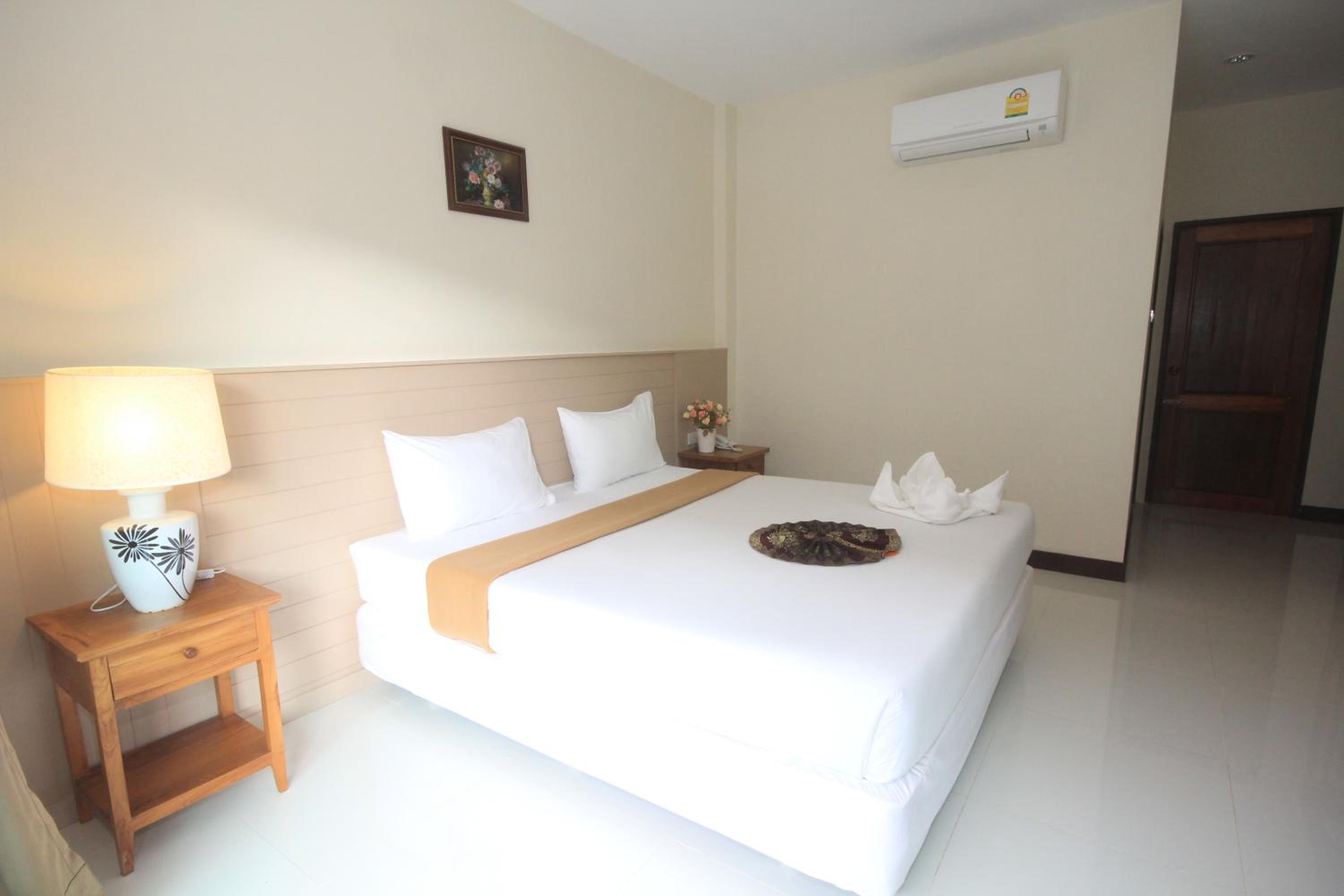 Standard Double Room - Photo 3