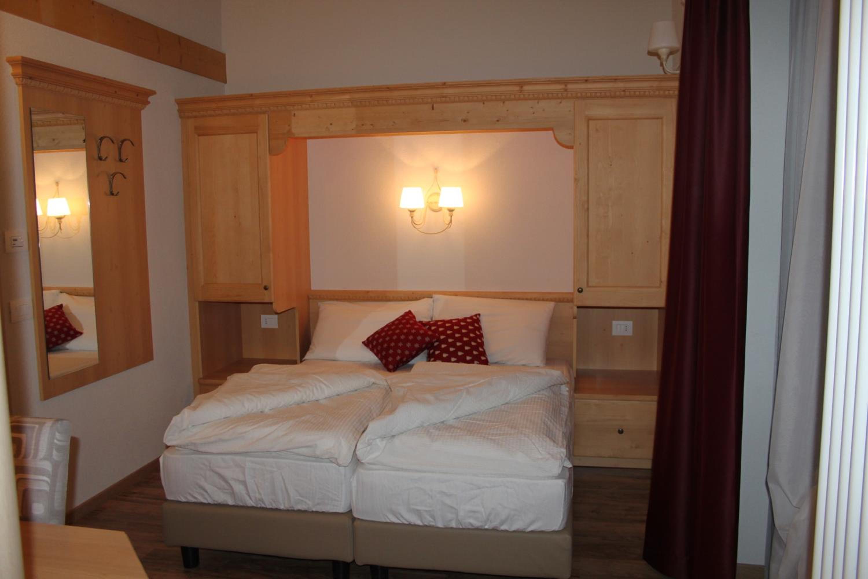 Basic Double Room photo 1