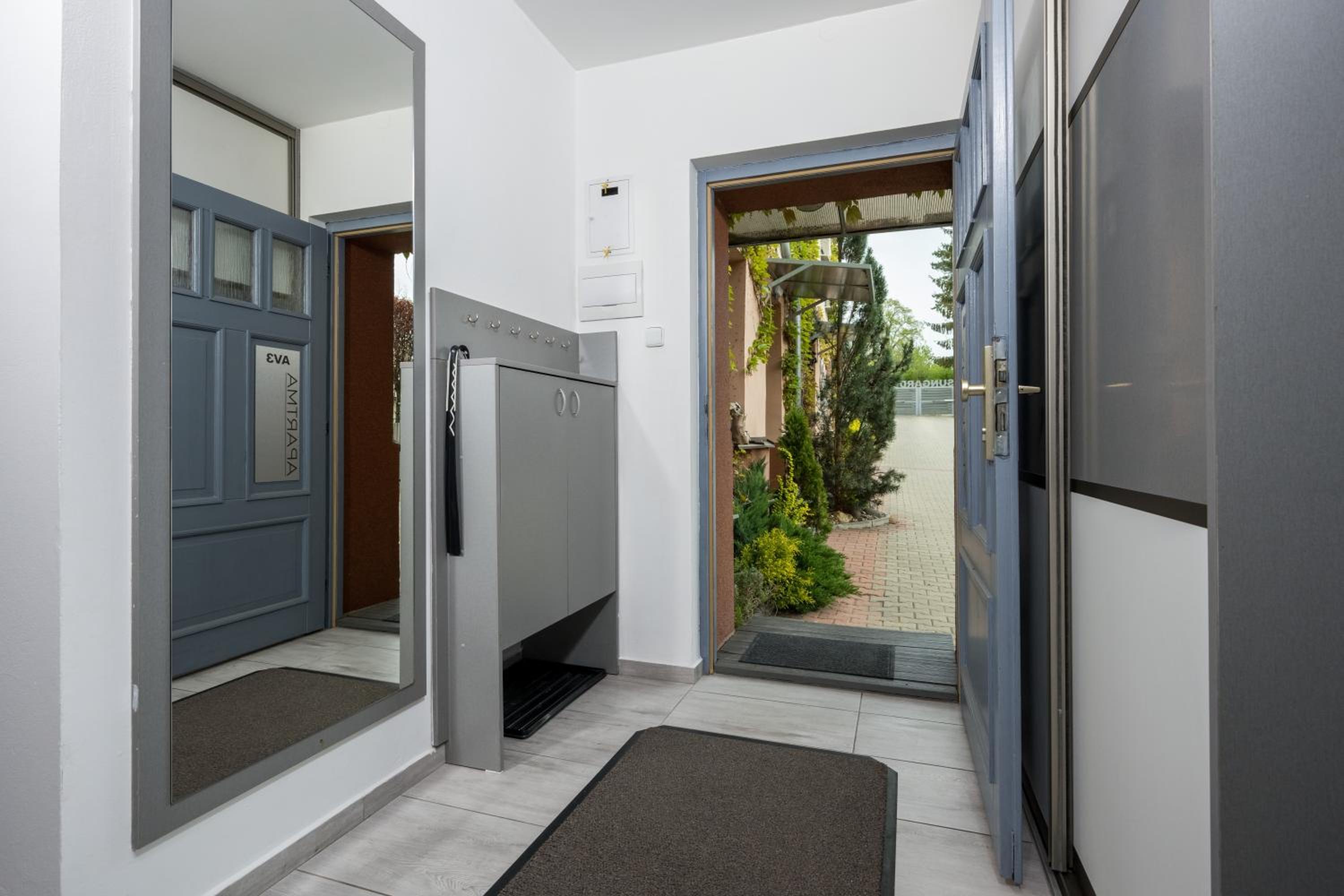 Apartment with Terrace photo 3