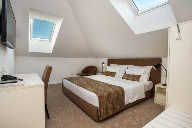 Double or Twin Room - Annex - Photo 1