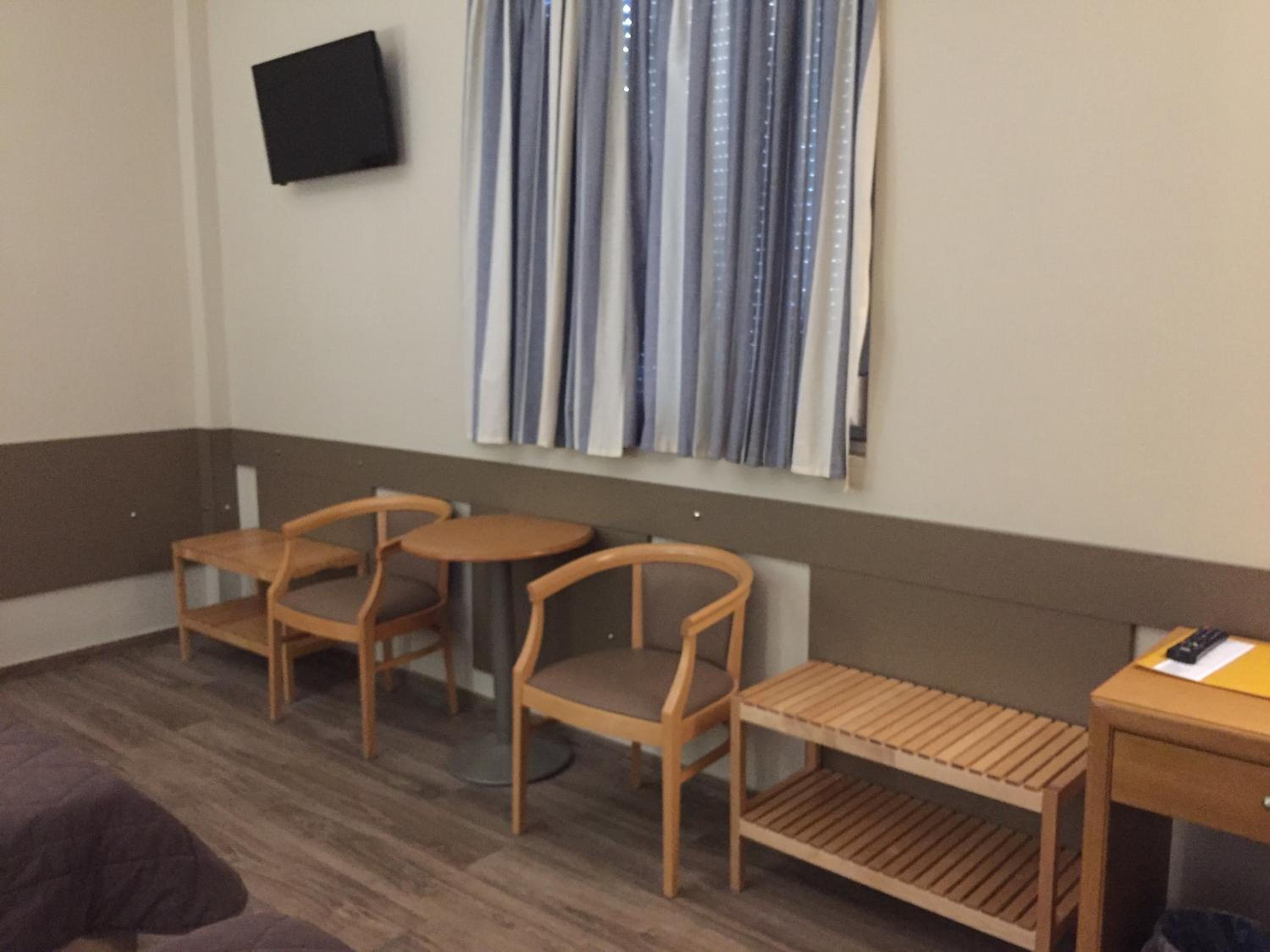 Basic Triple Room photo 2