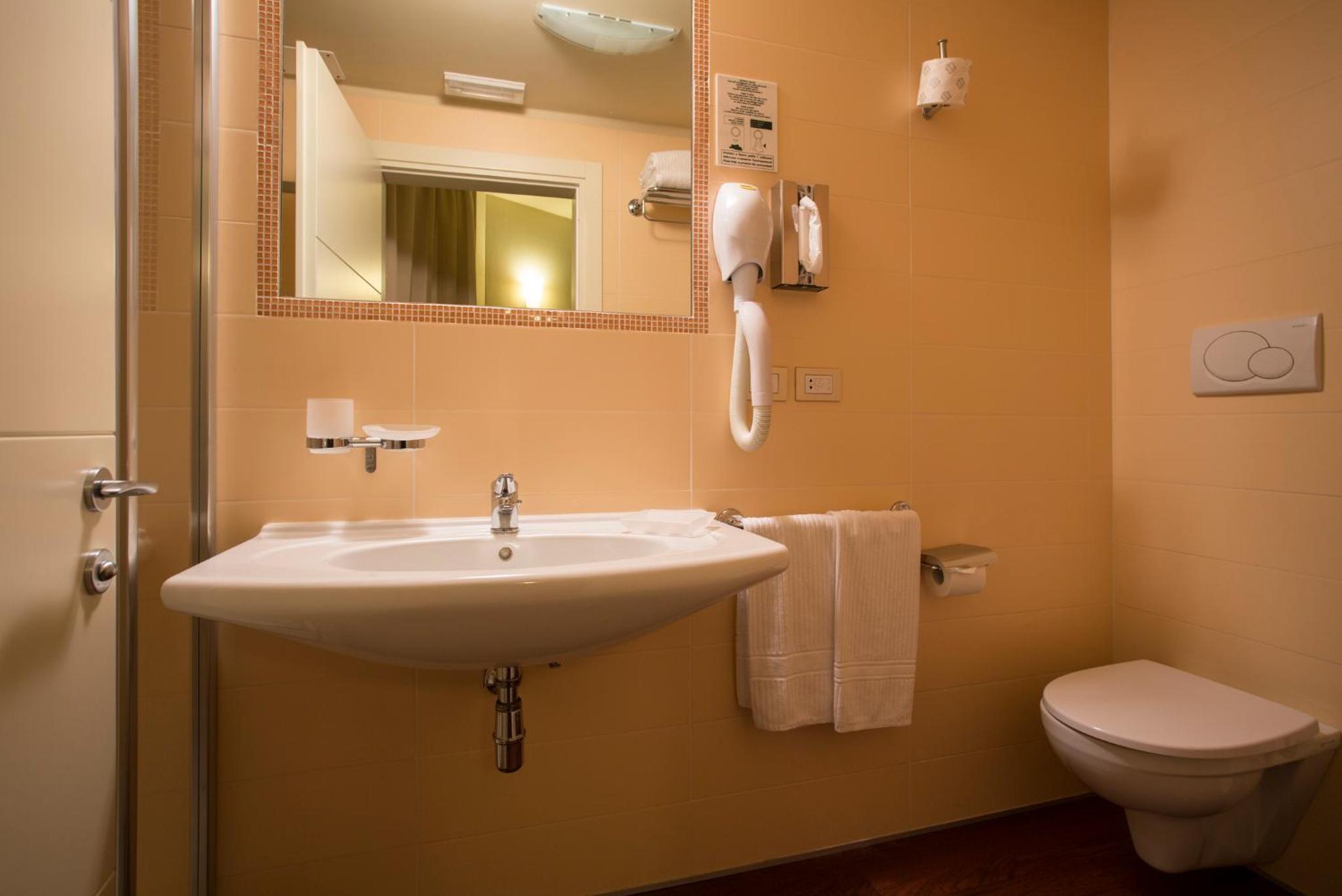 Basic Double Room  - Photo 6