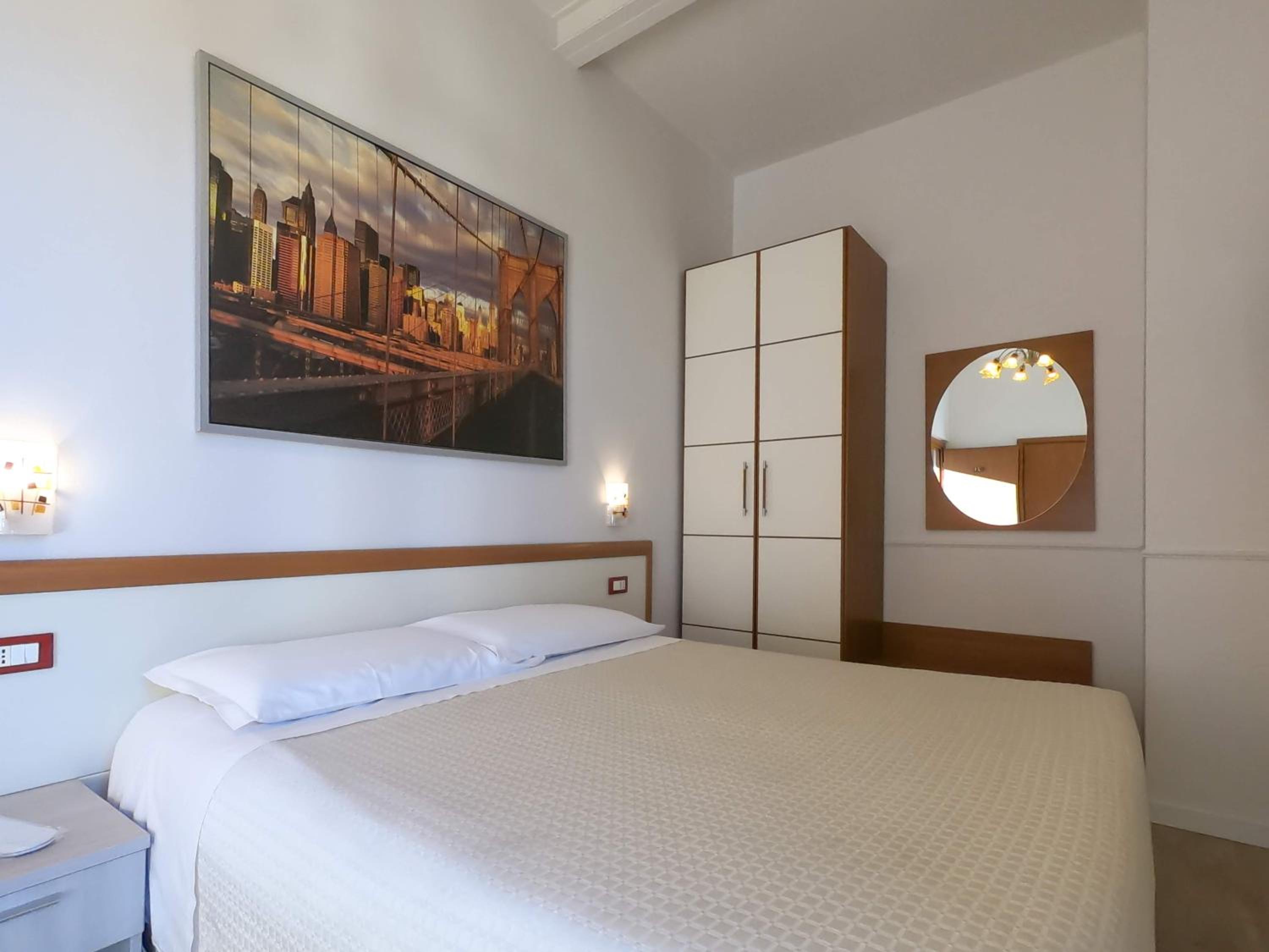 Double or Twin Room photo 2