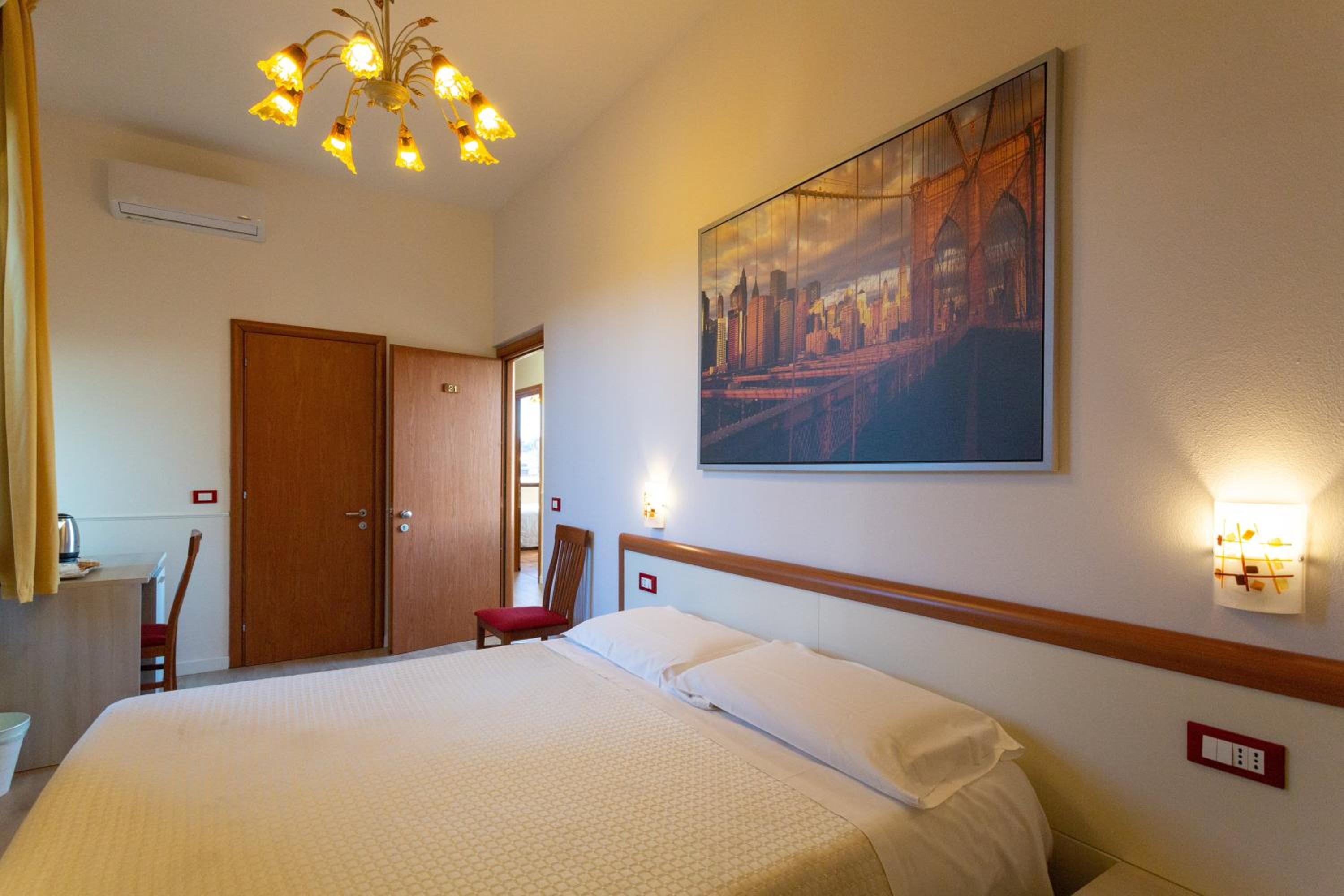Double or Twin Room photo 1