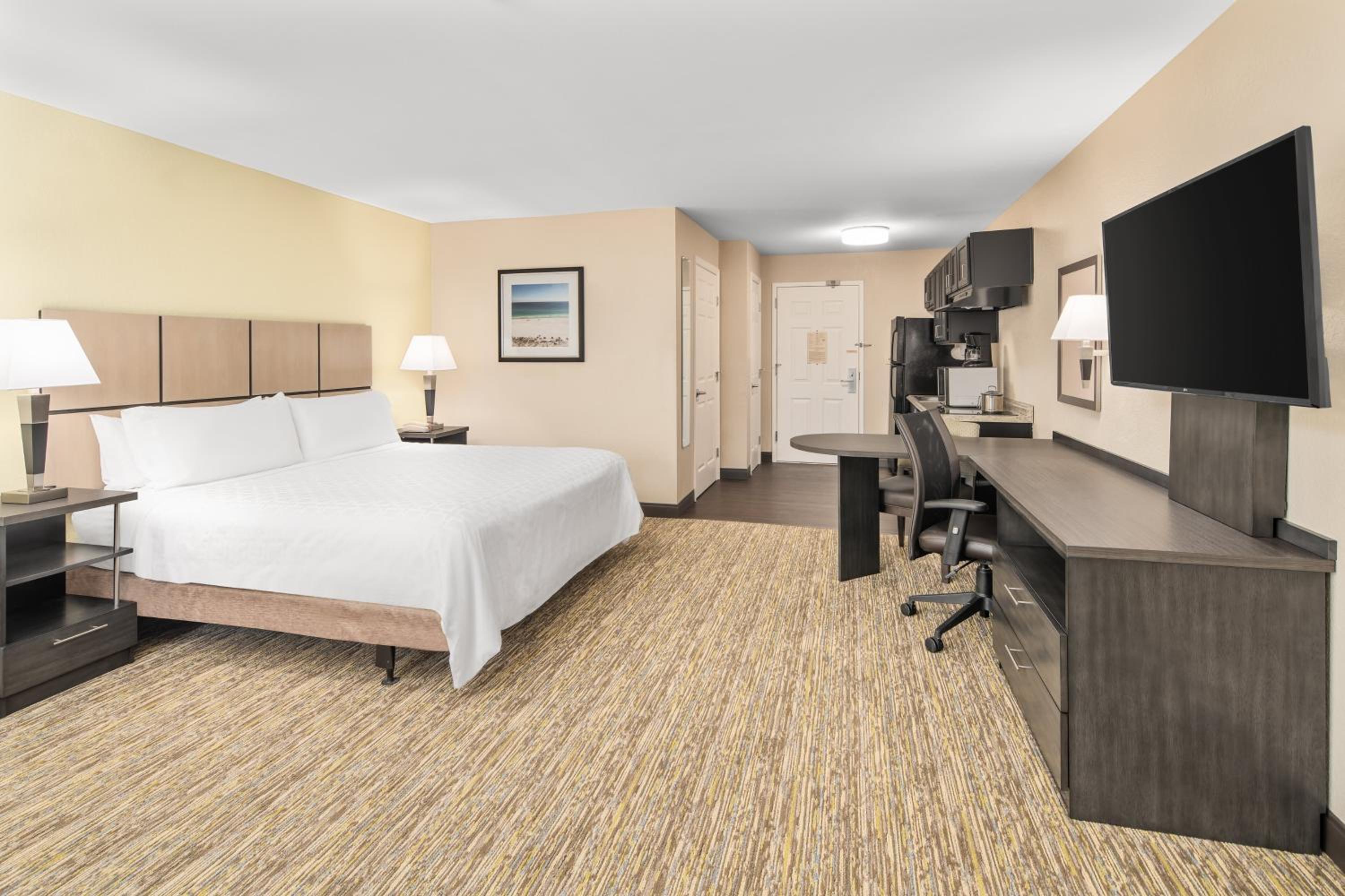 King Studio Suite - Mobility Access Tub/Non-Smoking - Photo 1