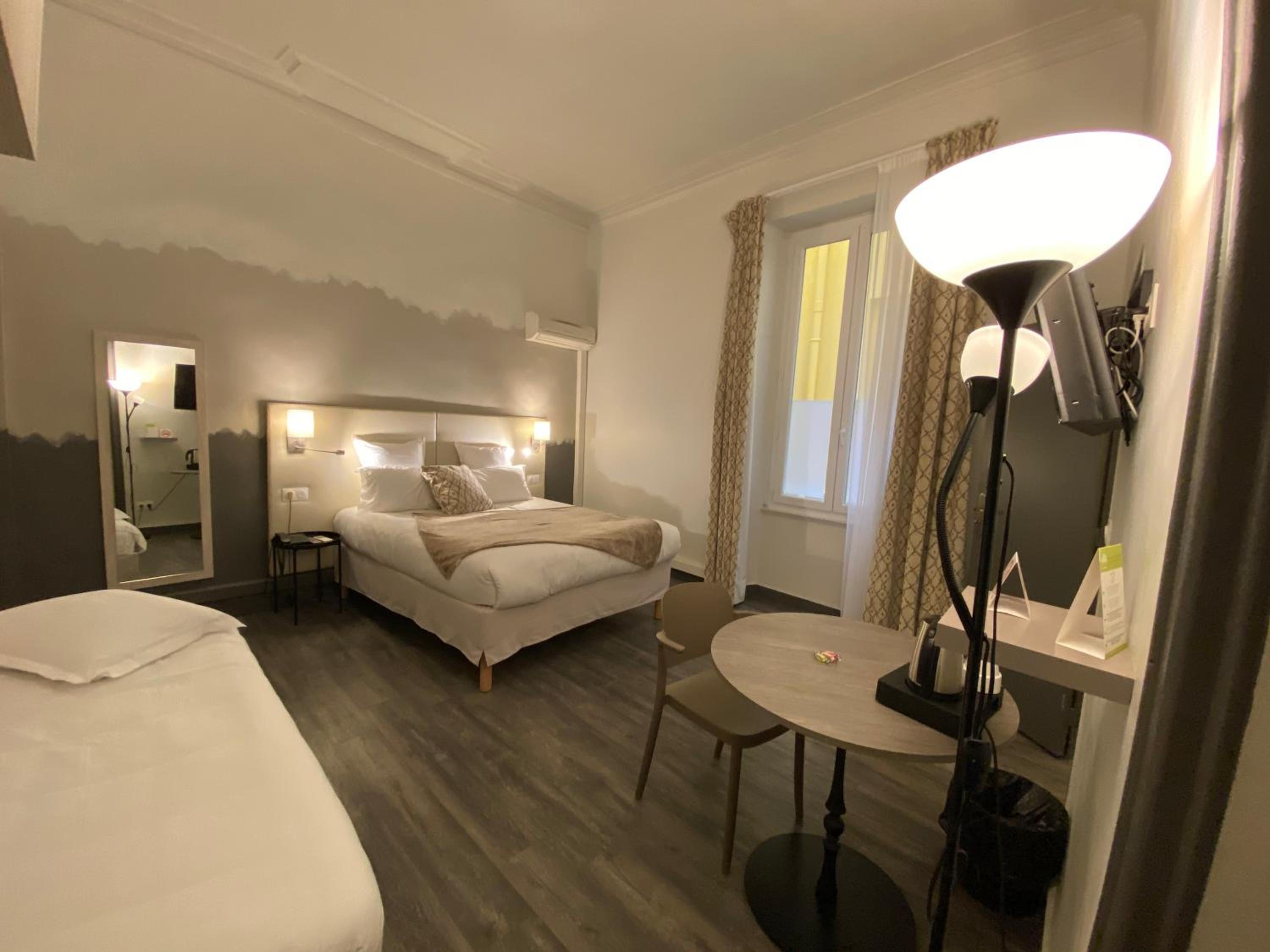 Superior Triple Room - Photo 31