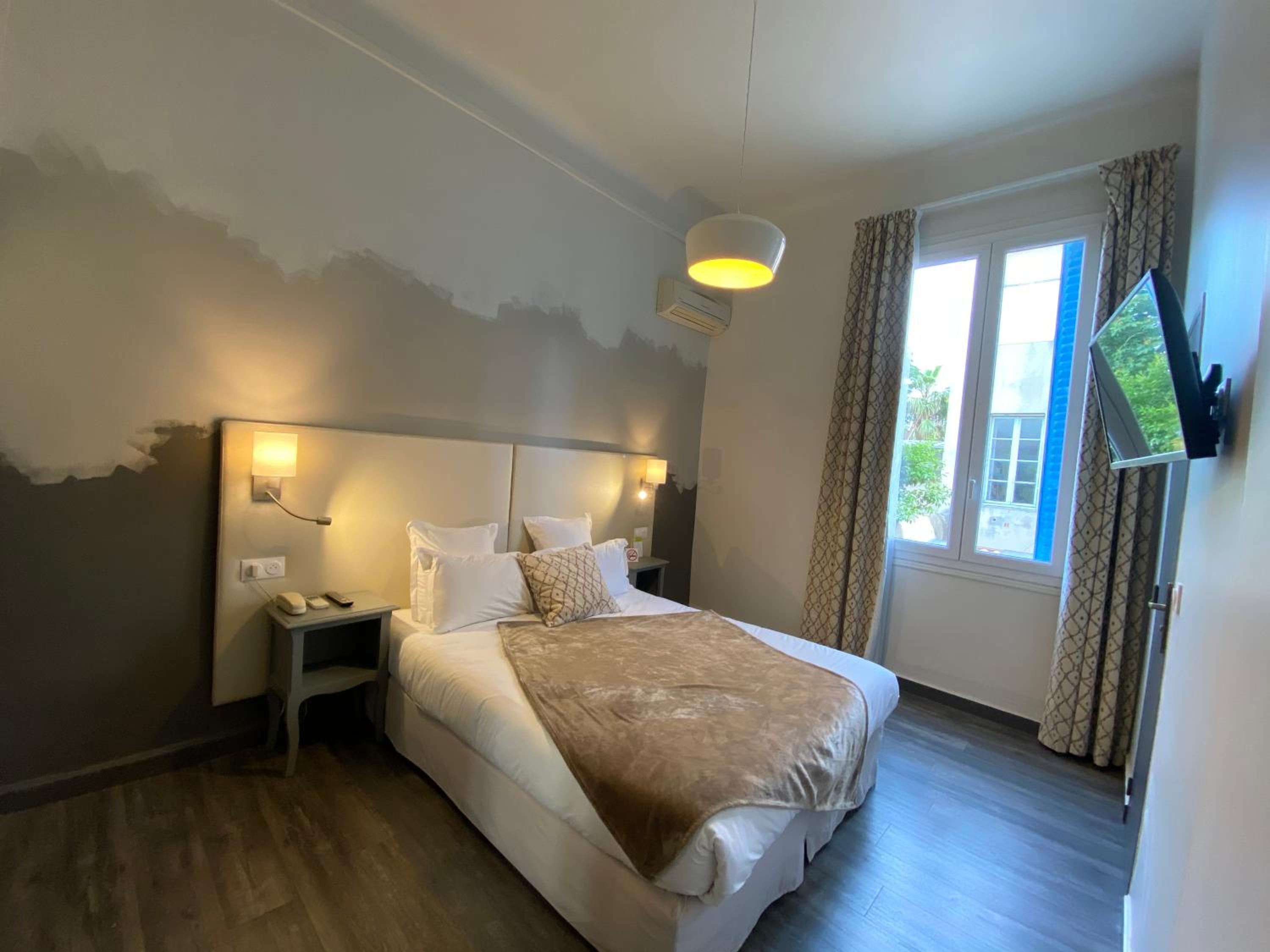 Double Room - Photo 40