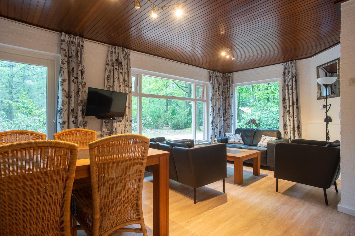 6-Persons Bungalow photo 2