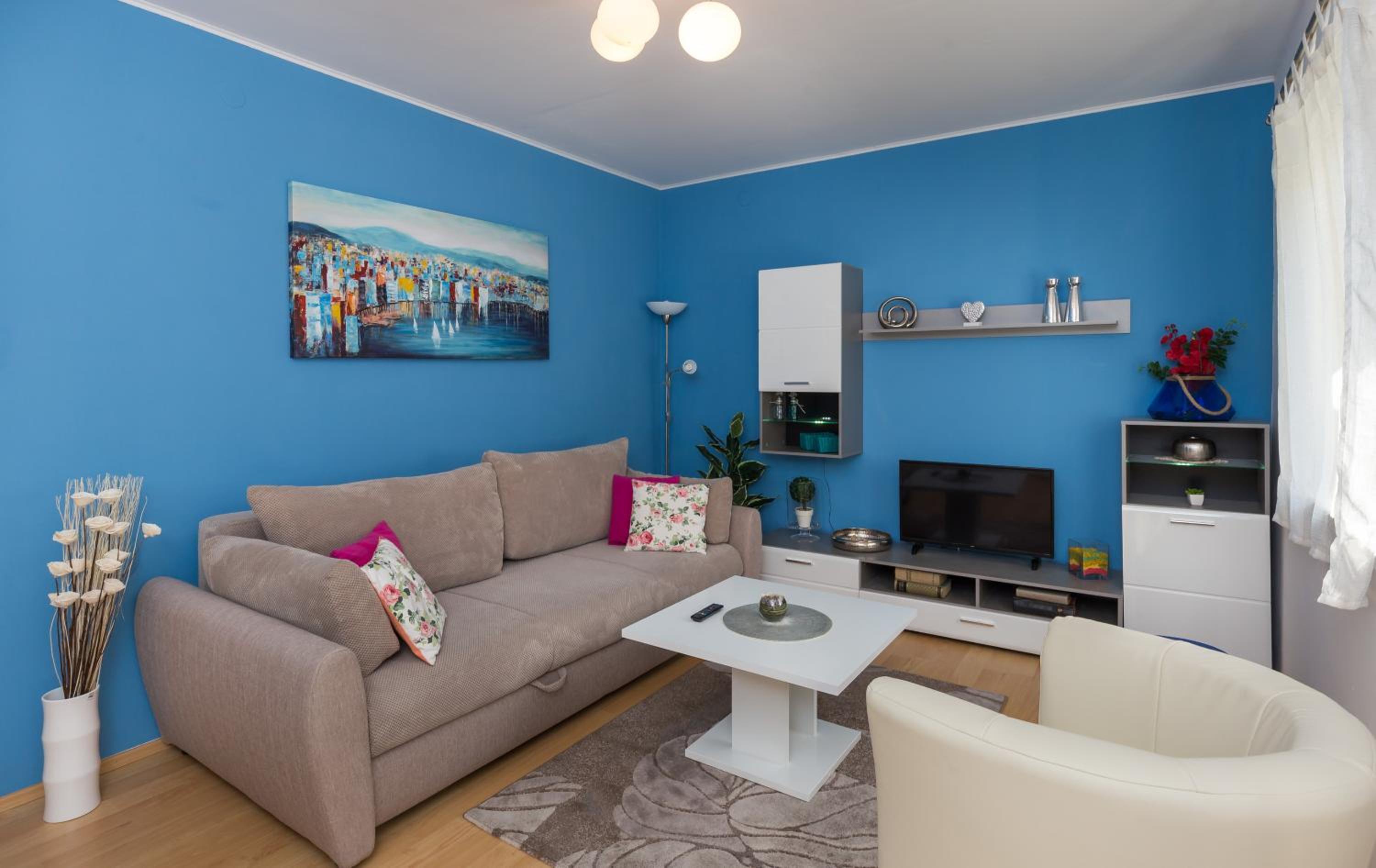 One Bedroom Apartment With Terrace And City View