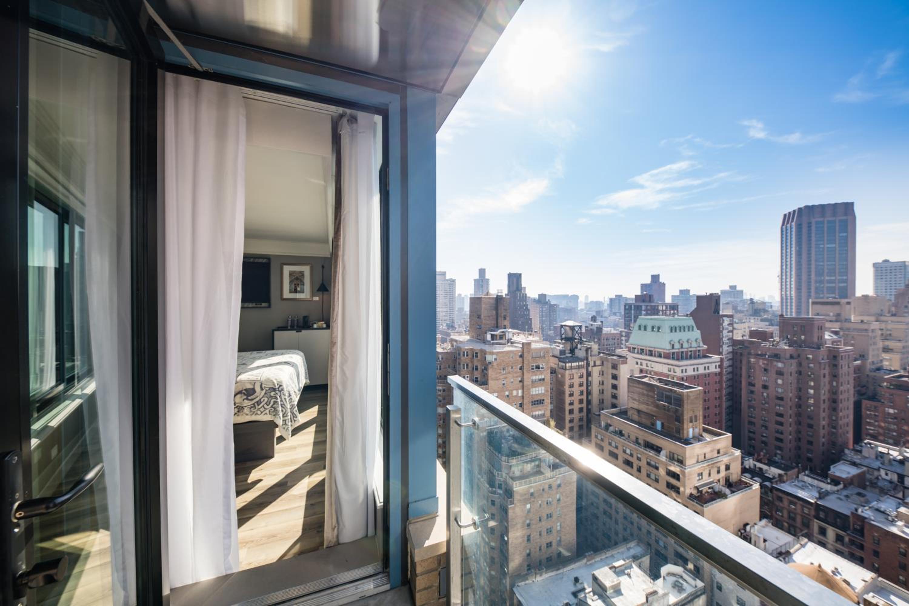 Balcony Room