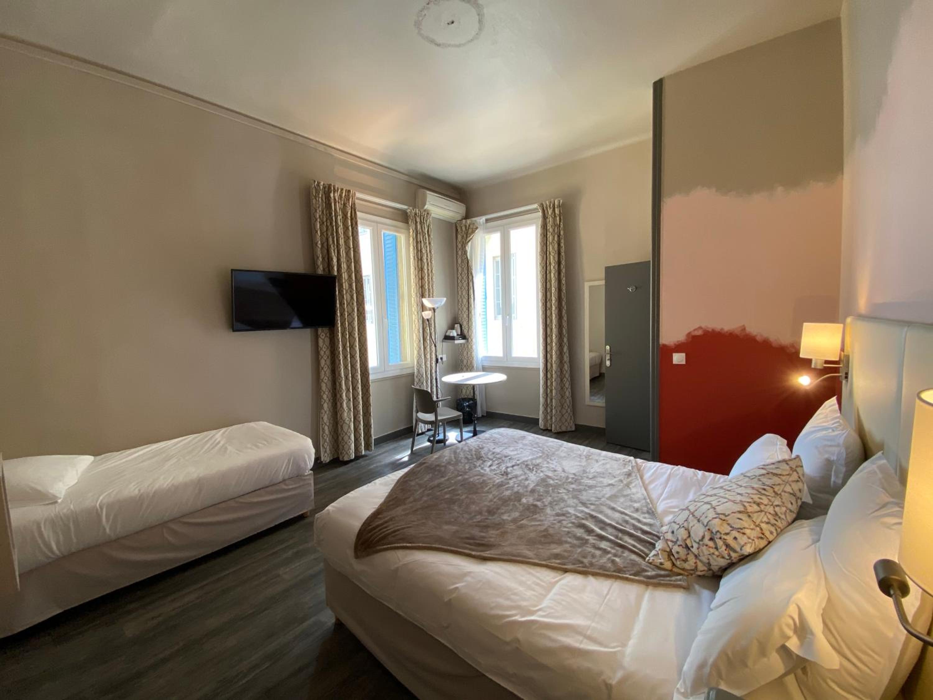 Superior Triple Room - Photo 6