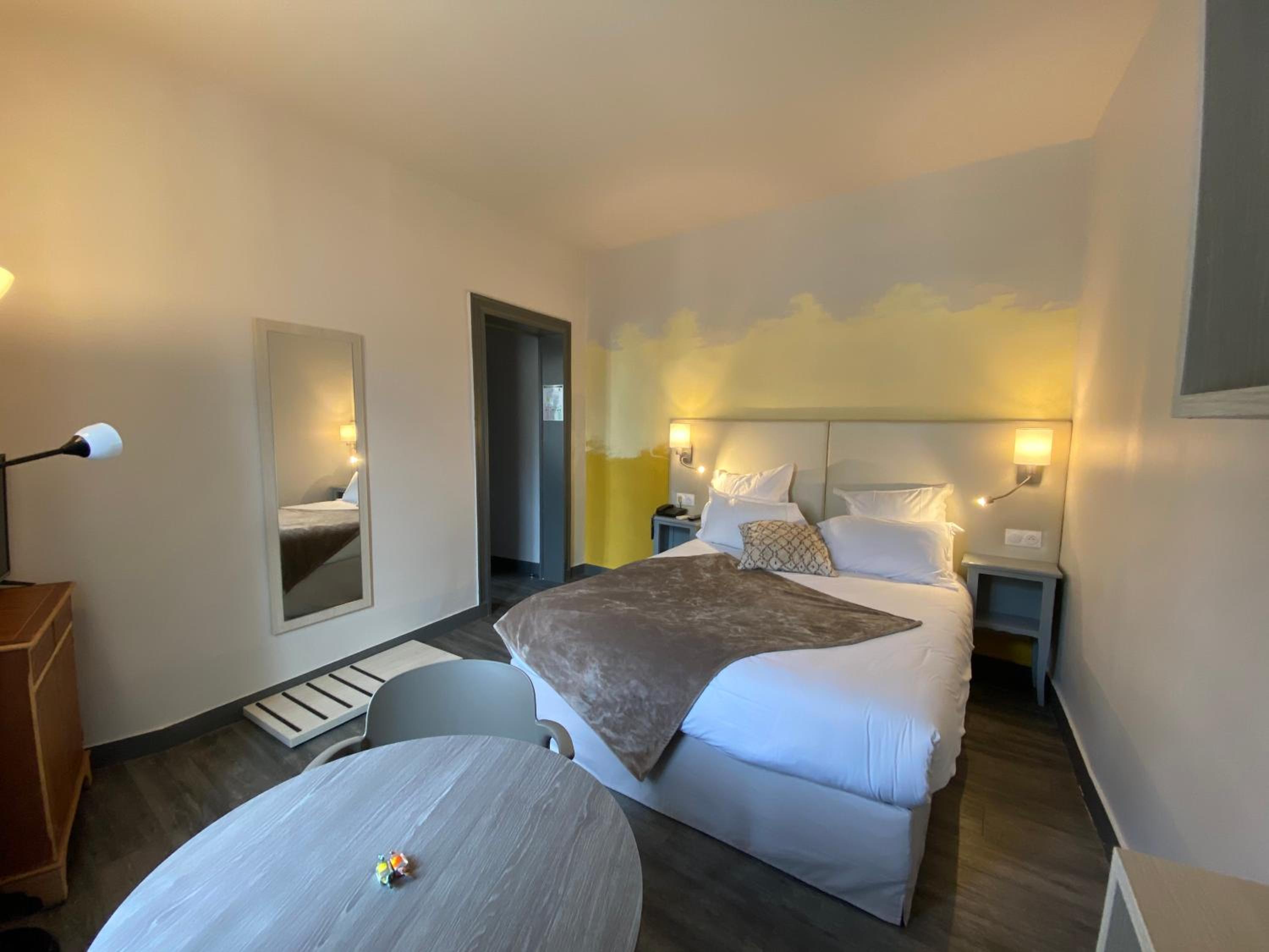 Double Room - Photo 1