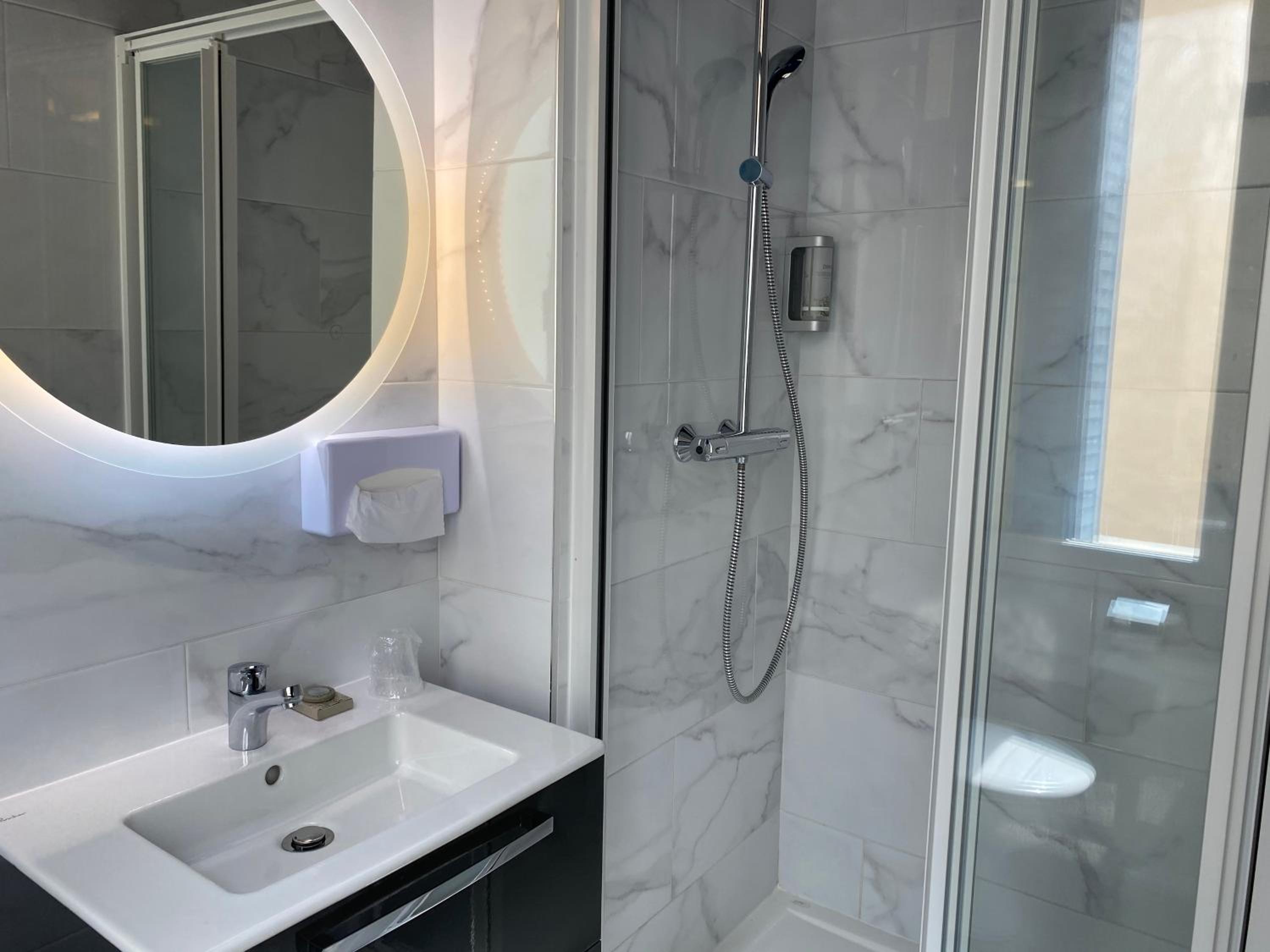 Superior Triple Room - Photo 9
