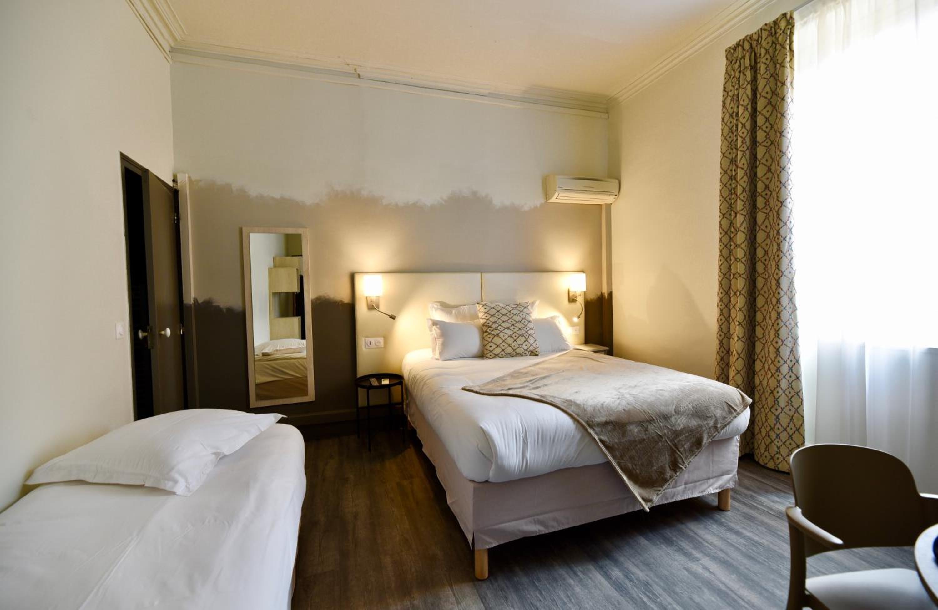 Superior Triple Room - Photo 18