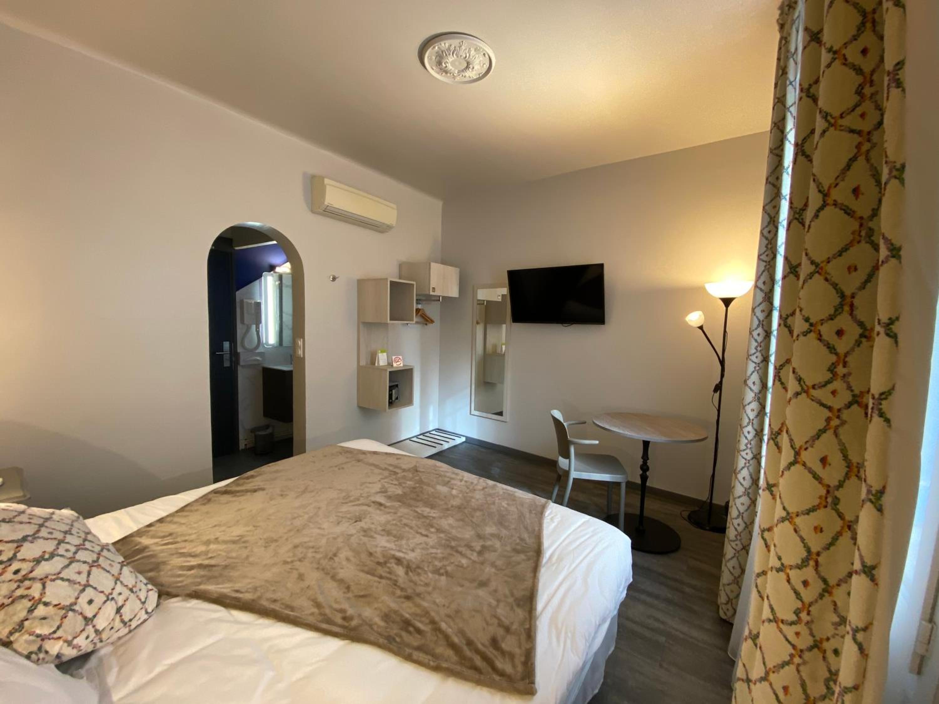 Standard Double Room groundfloor - Photo 3