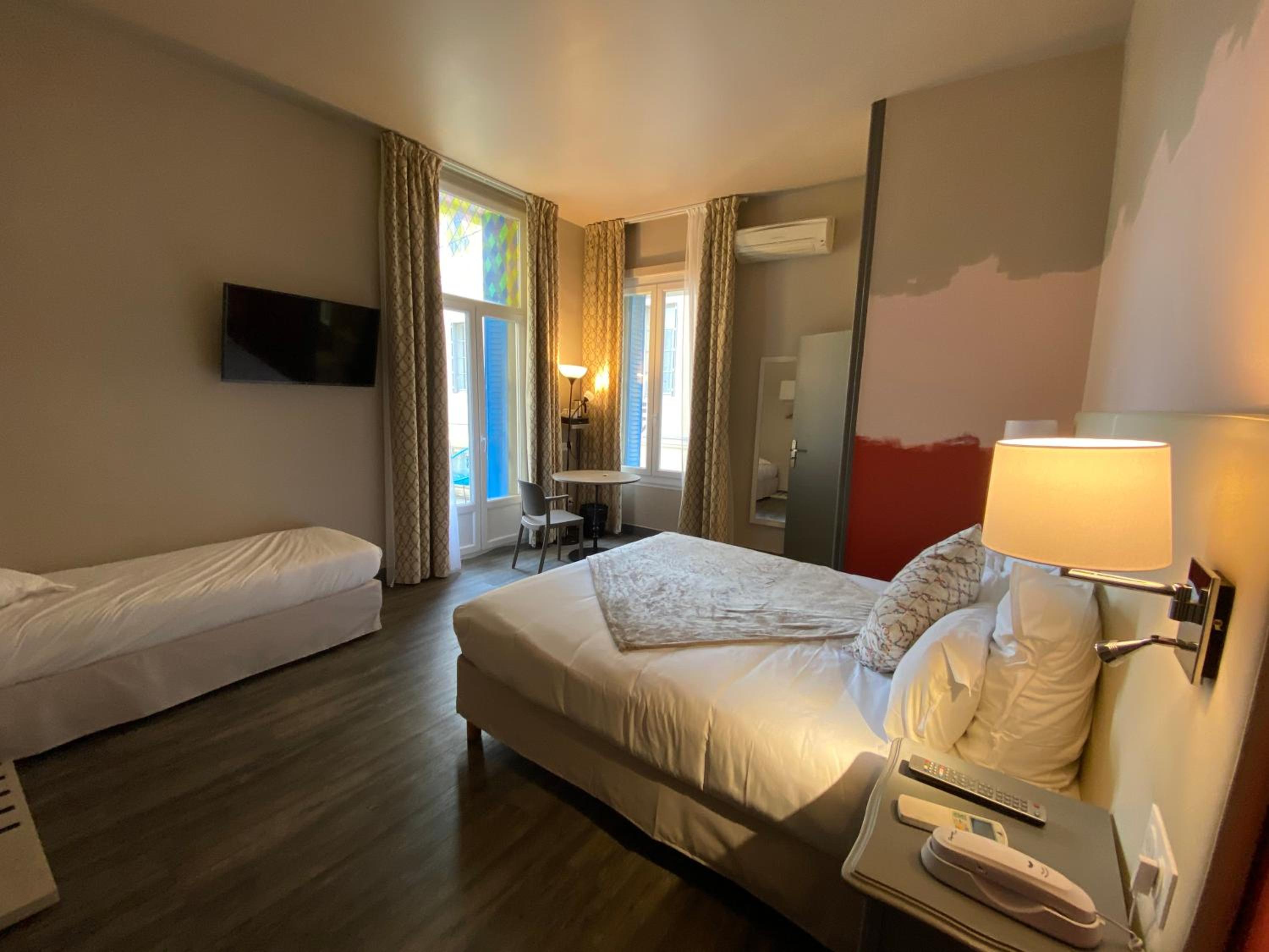 Superior Double Room with Terrace - Photo 10