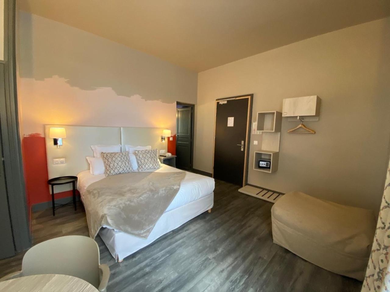 Superior Double Room with Terrace - Photo 11