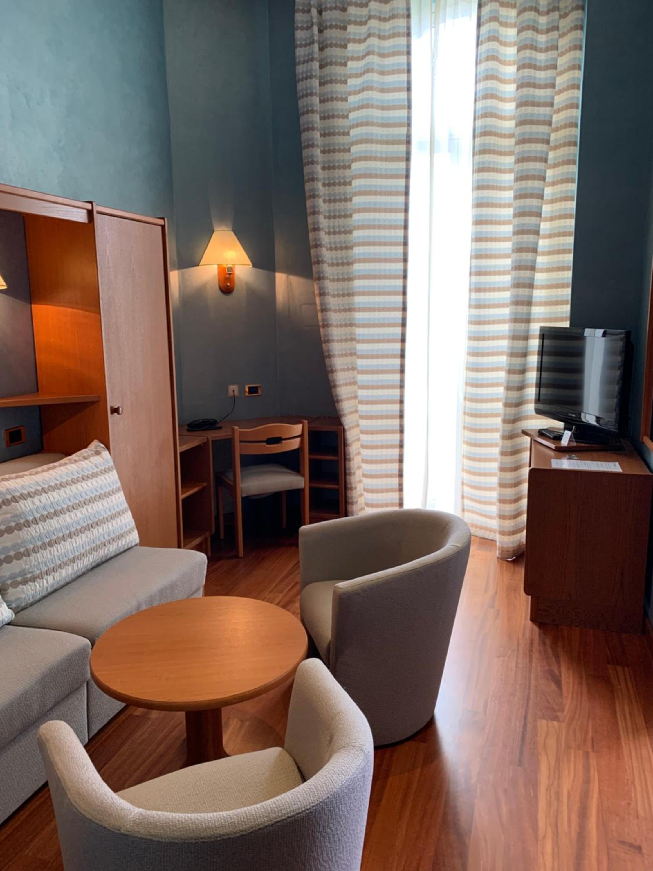 Suite - Photo 4