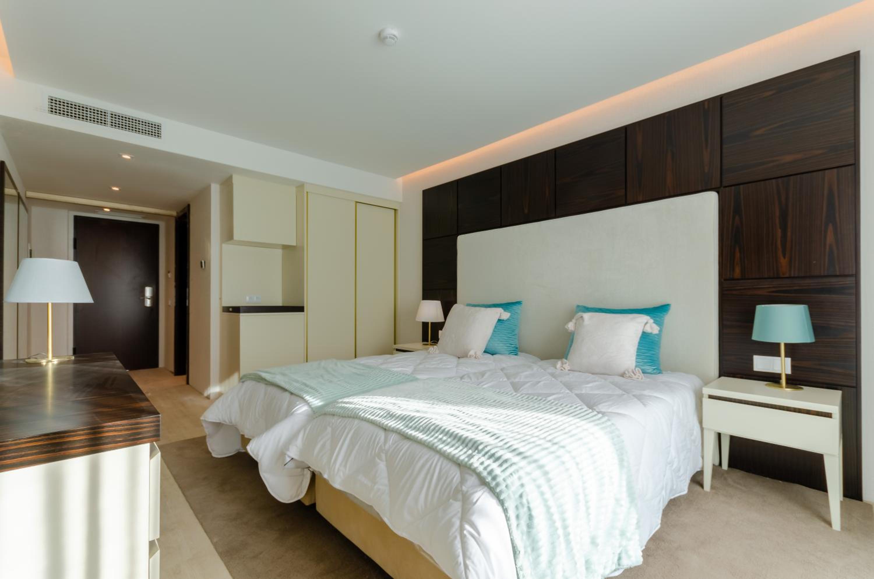 Deluxe Twin Room - Photo 1